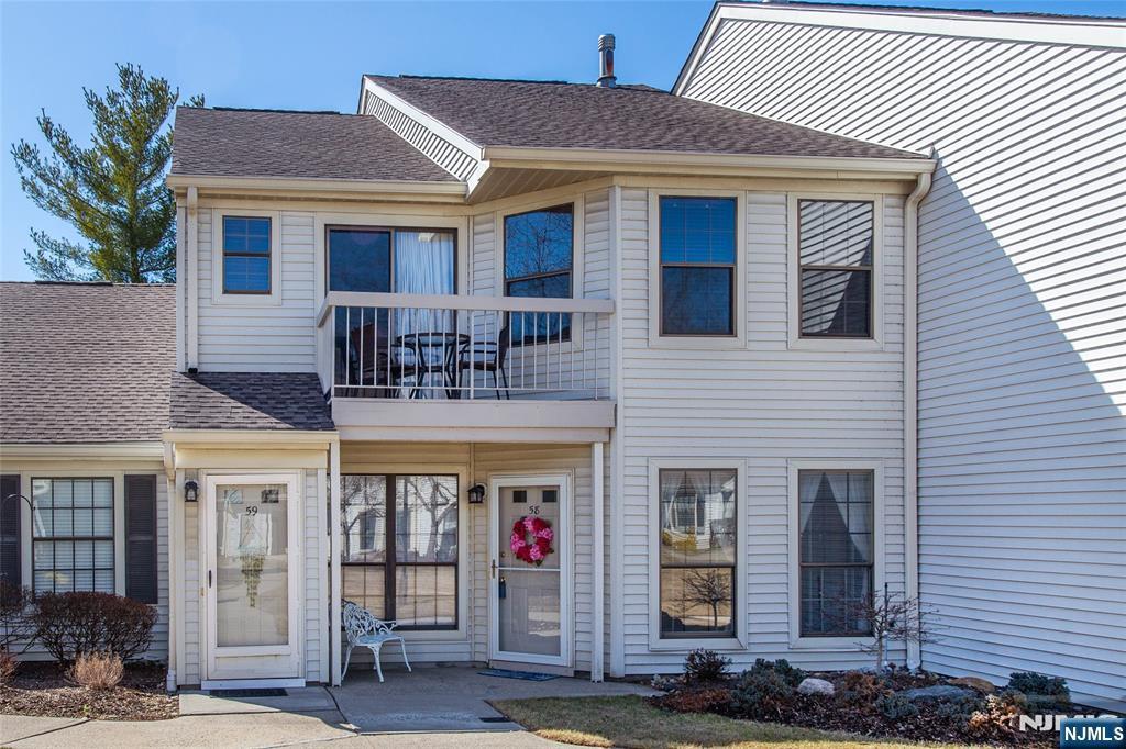 Fromm Ct, Mahwah, NJ 07430