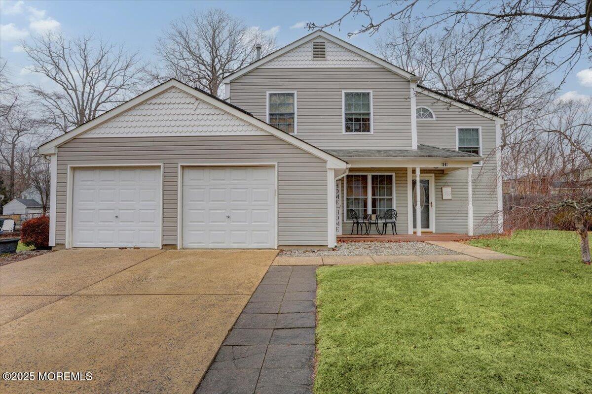 Weymouth Dr, Howell, NJ 07731