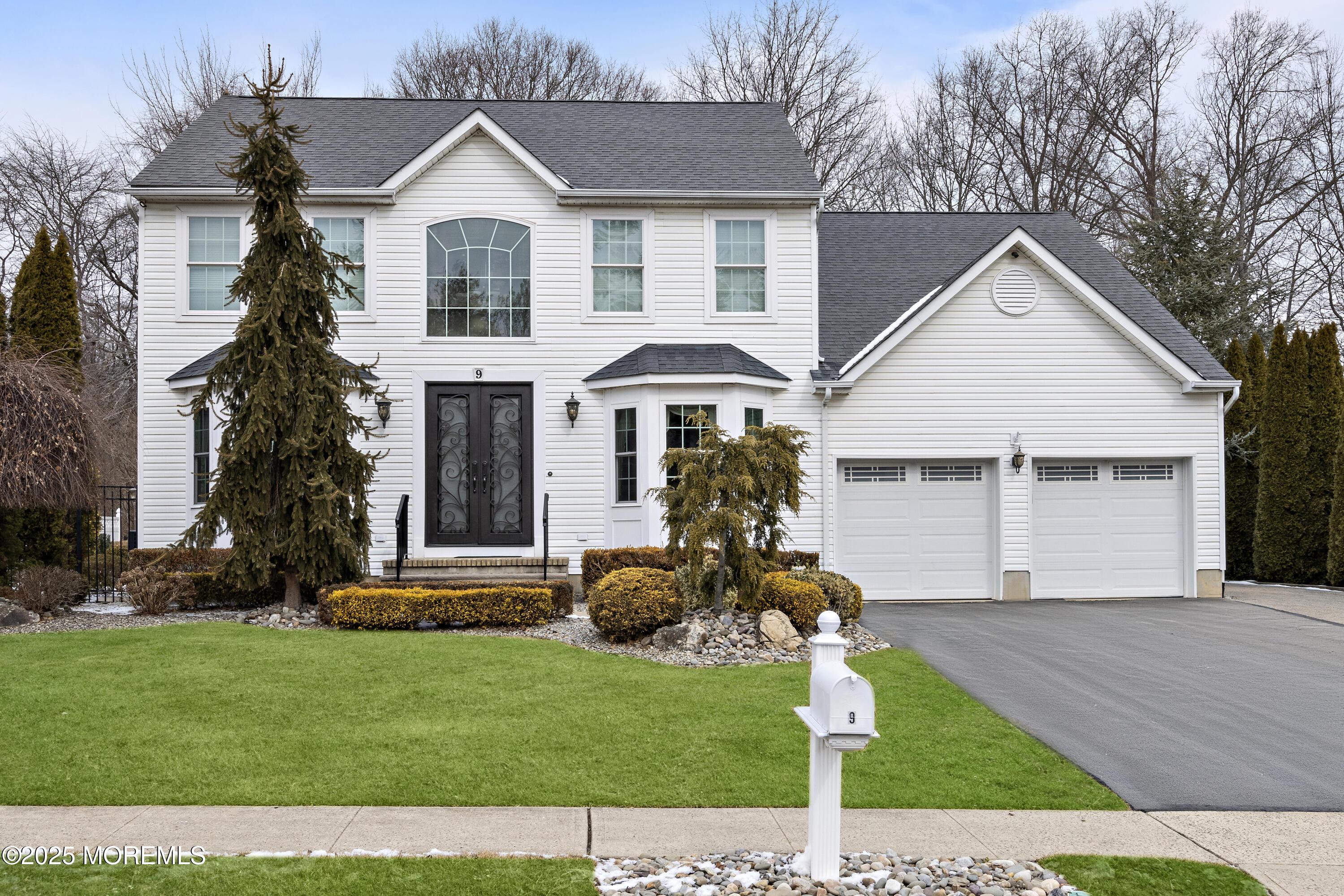 Vail Dr, Matawan, NJ 07747