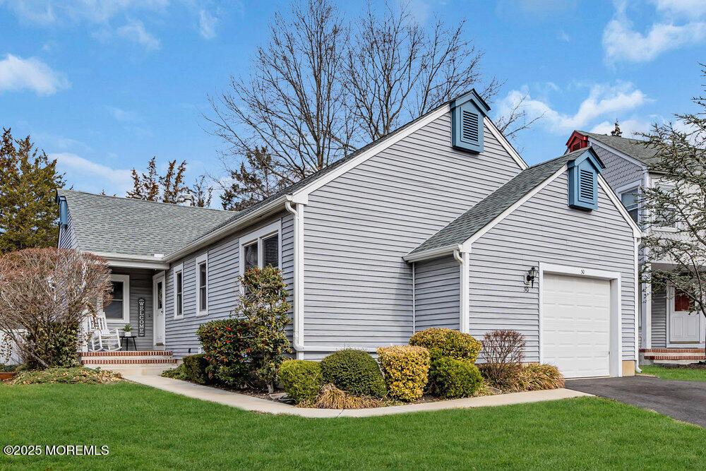 Turnberry Cir, Toms River, NJ 08753