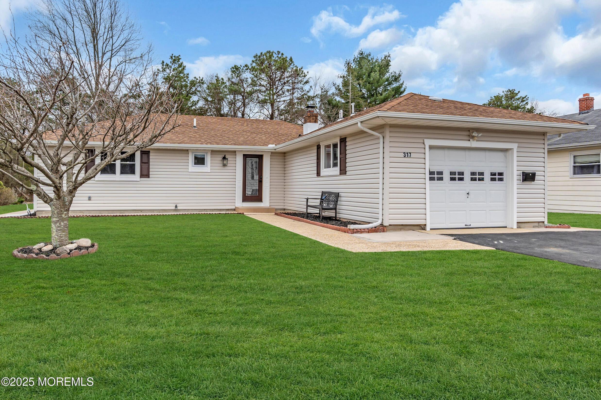 Saint Thomas Dr, Toms River, NJ 08757