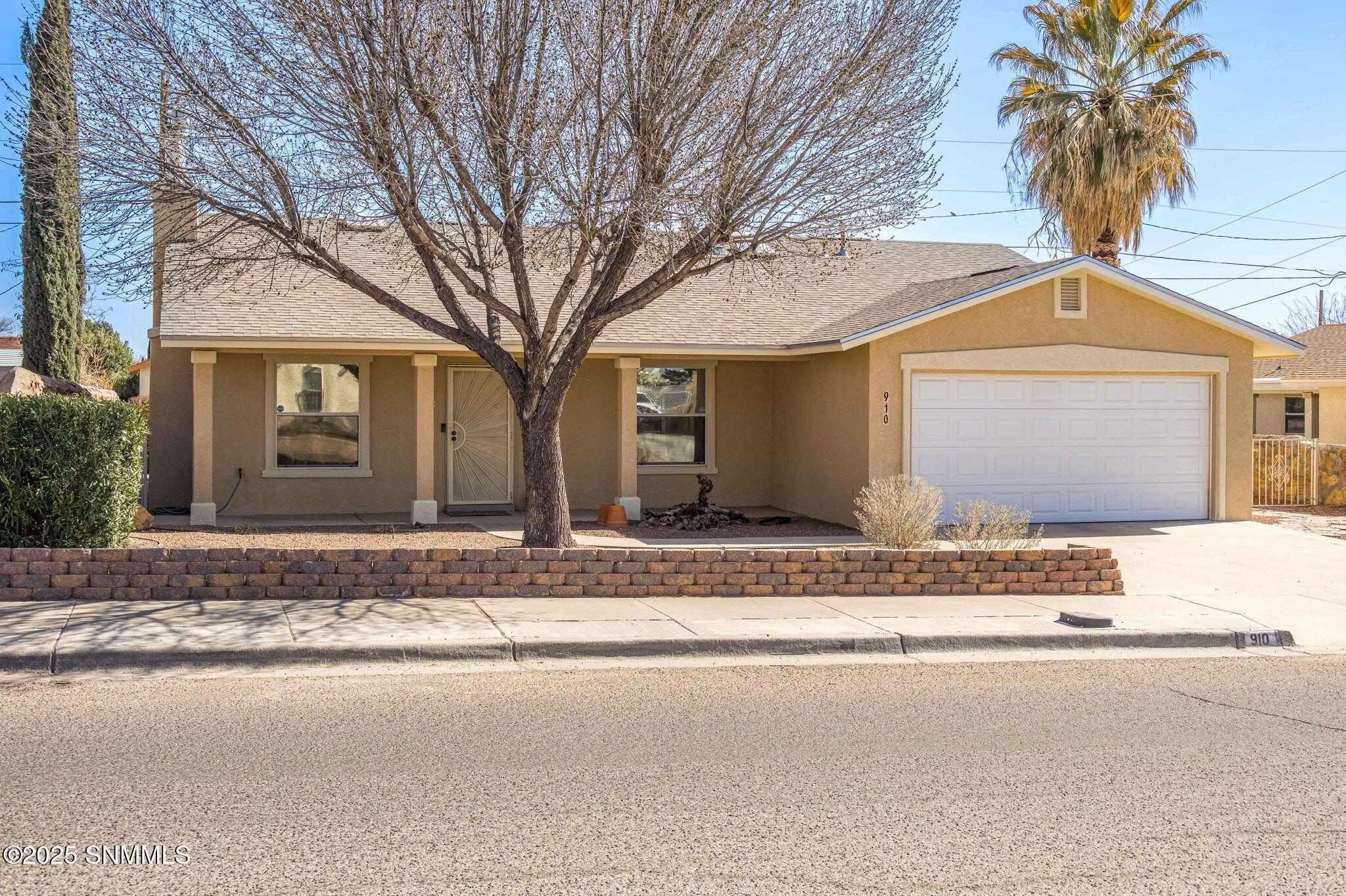 Jasmine Dr, Las Cruces, NM 88005