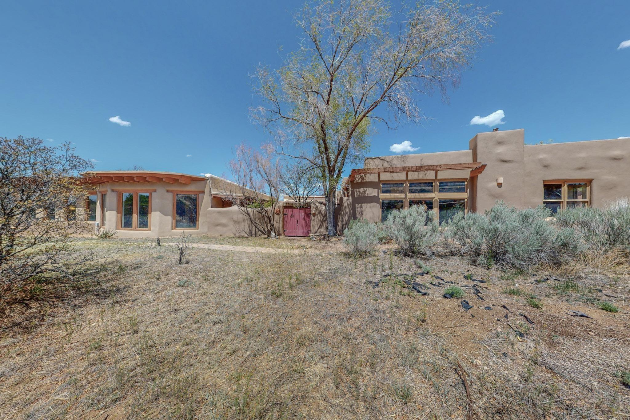 Camino Valle, Santa Fe, NM 87508