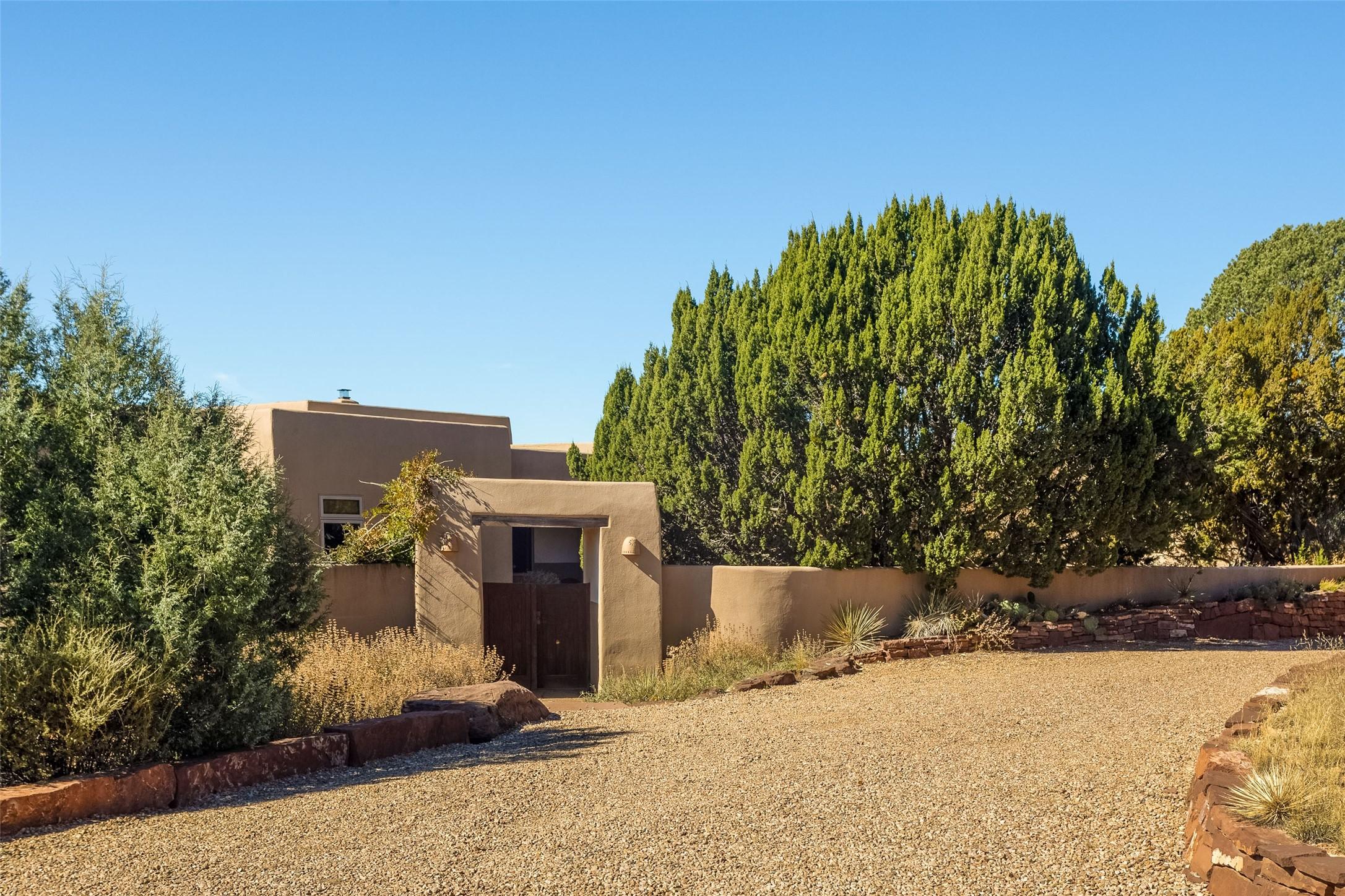 Chapala Rd, Santa Fe, NM 87508