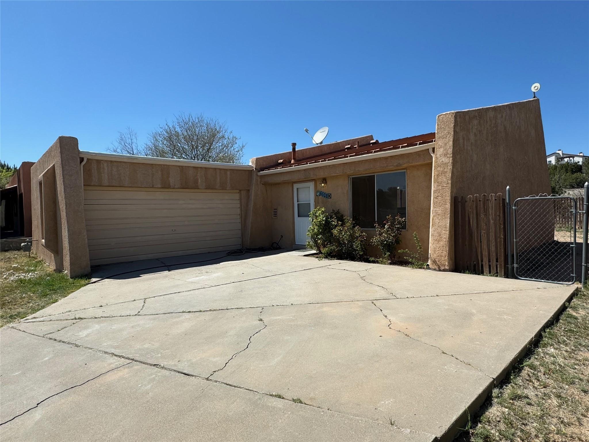 Hoochaneetsa Blvd, Cochiti Lake, NM 87083