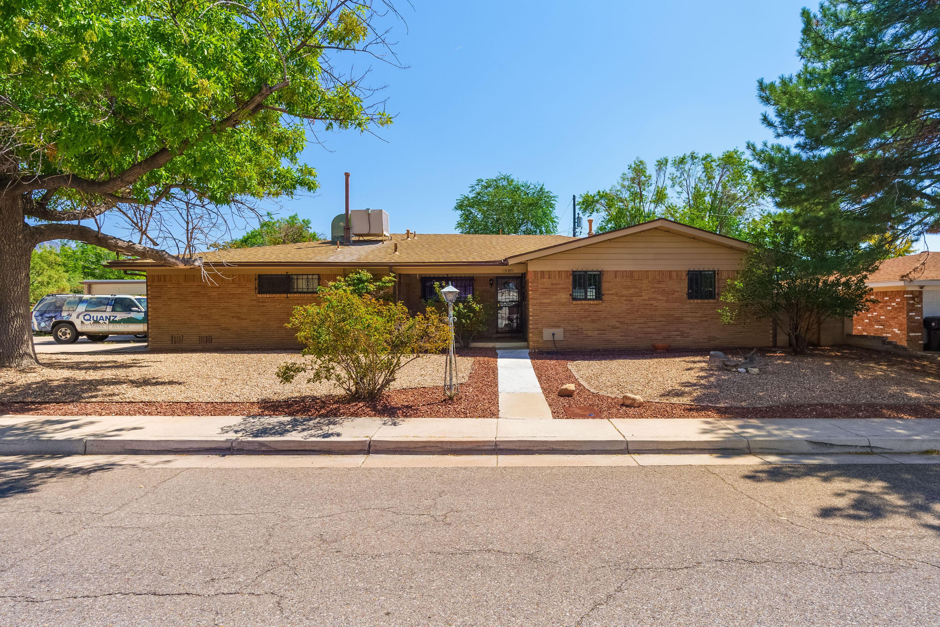 New Hampshire St Ne, Albuquerque, NM 87110