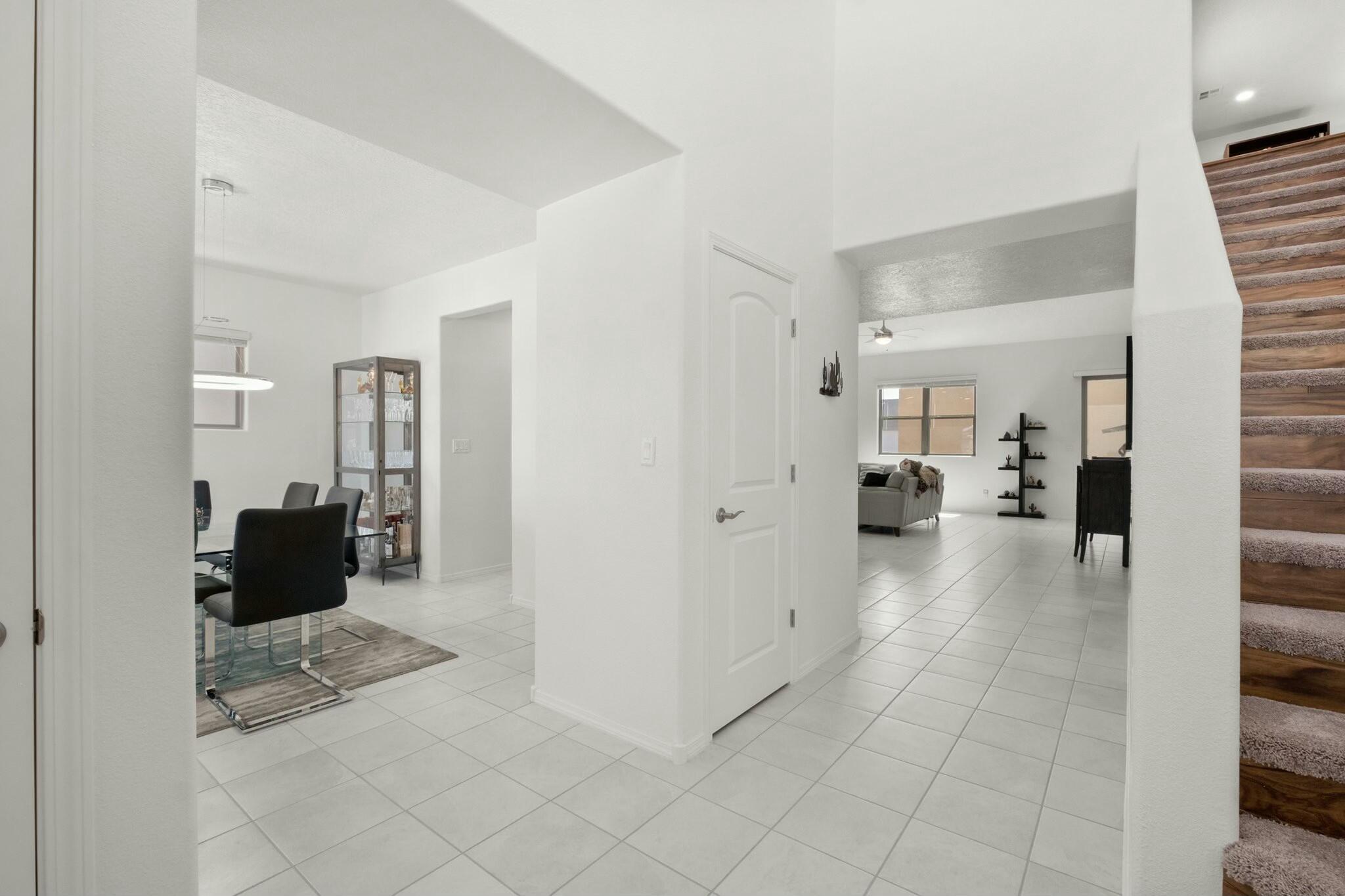 Nauman Dr Se, Albuquerque, NM 87106