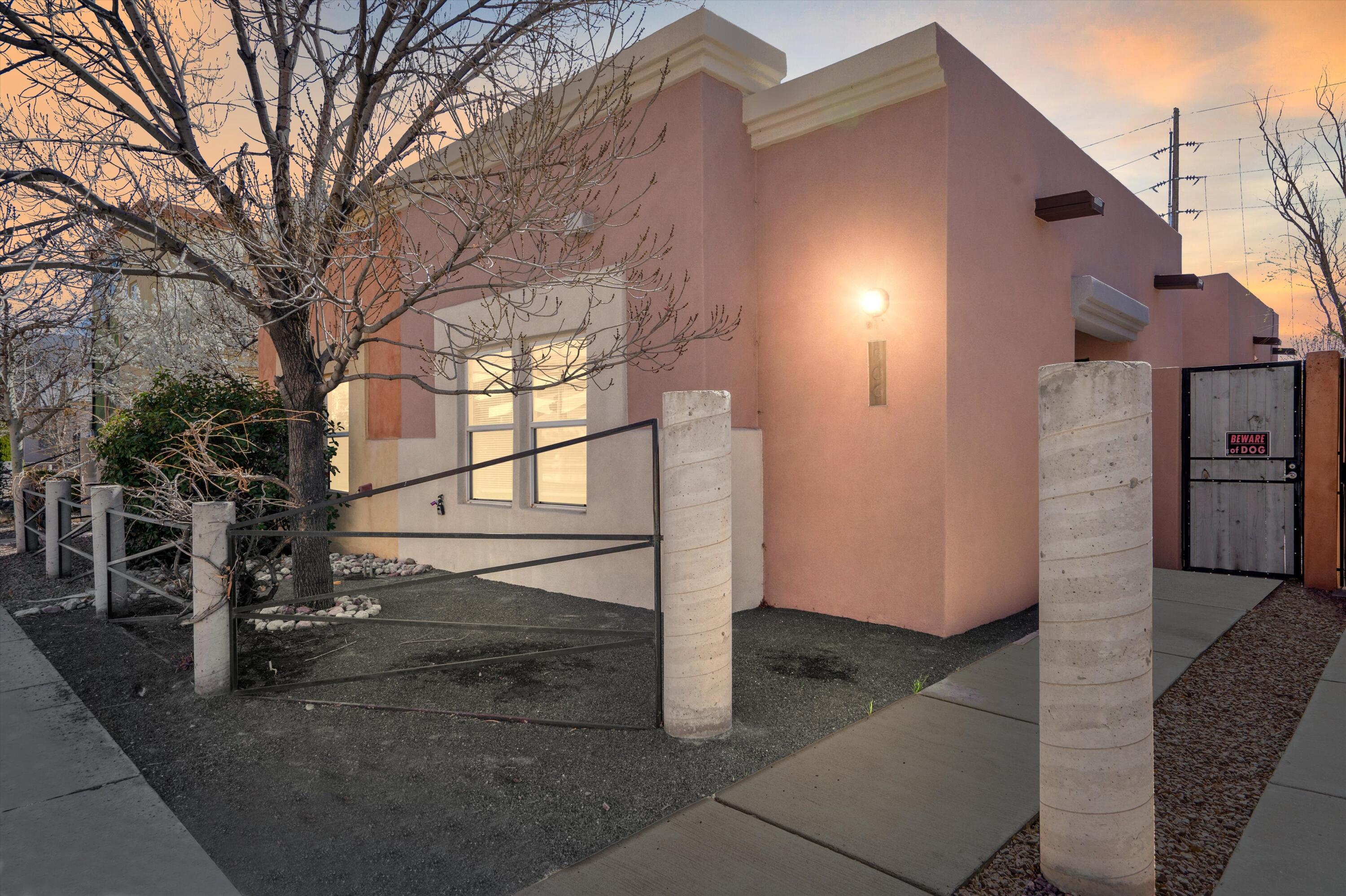 Coal Ave Sw, Albuquerque, NM 87102