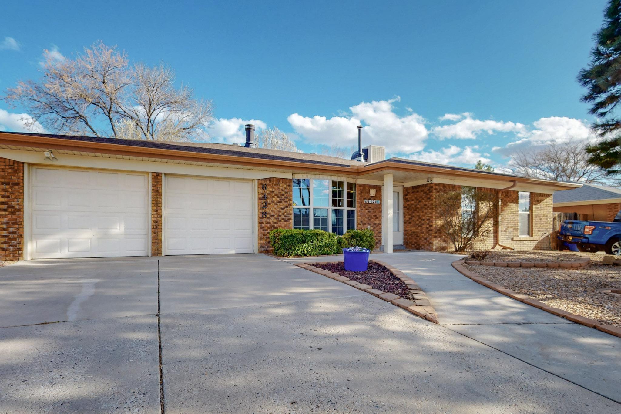 Cranbrook St Ne, Albuquerque, NM 87111