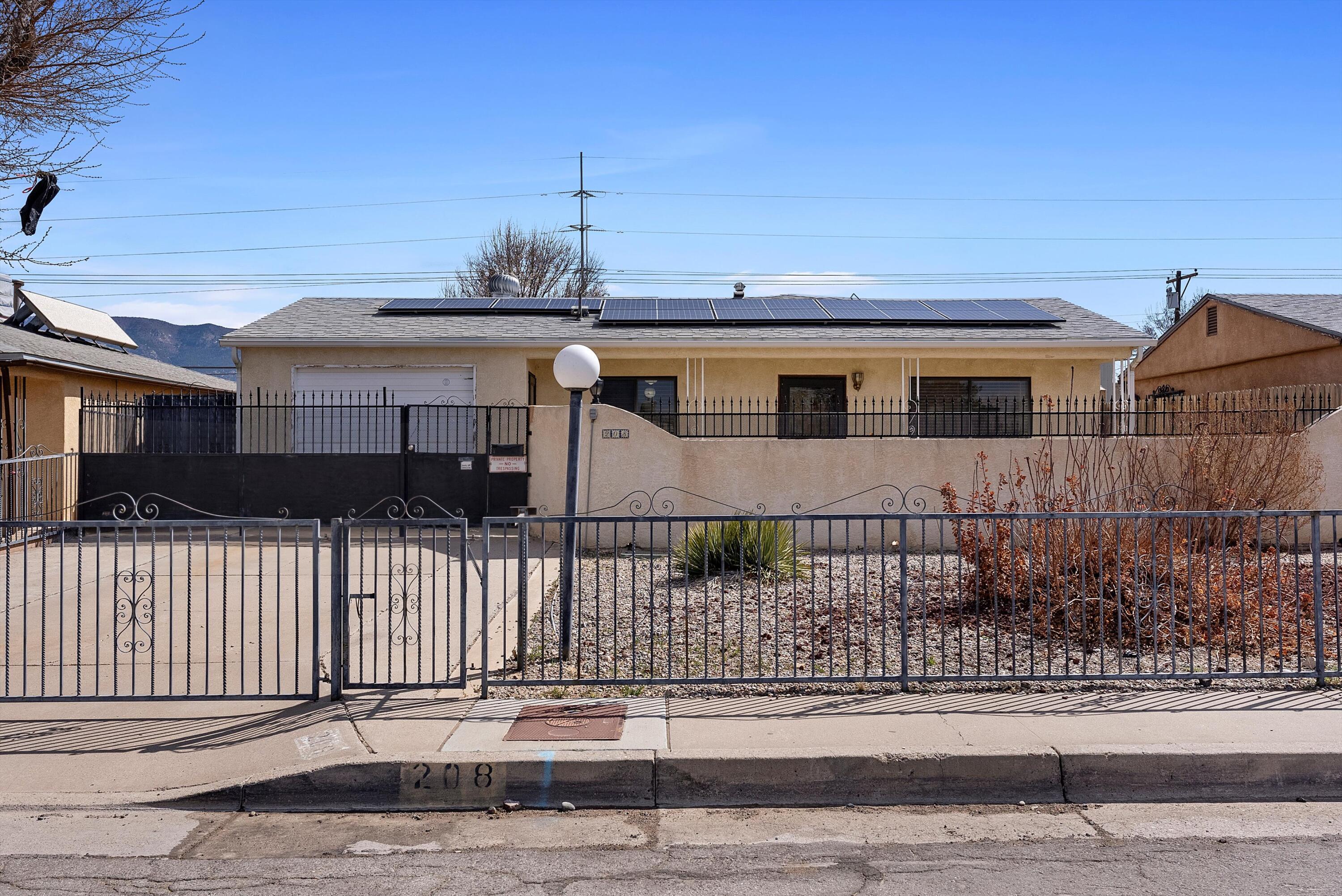 Glorieta St Ne, Albuquerque, NM 87123