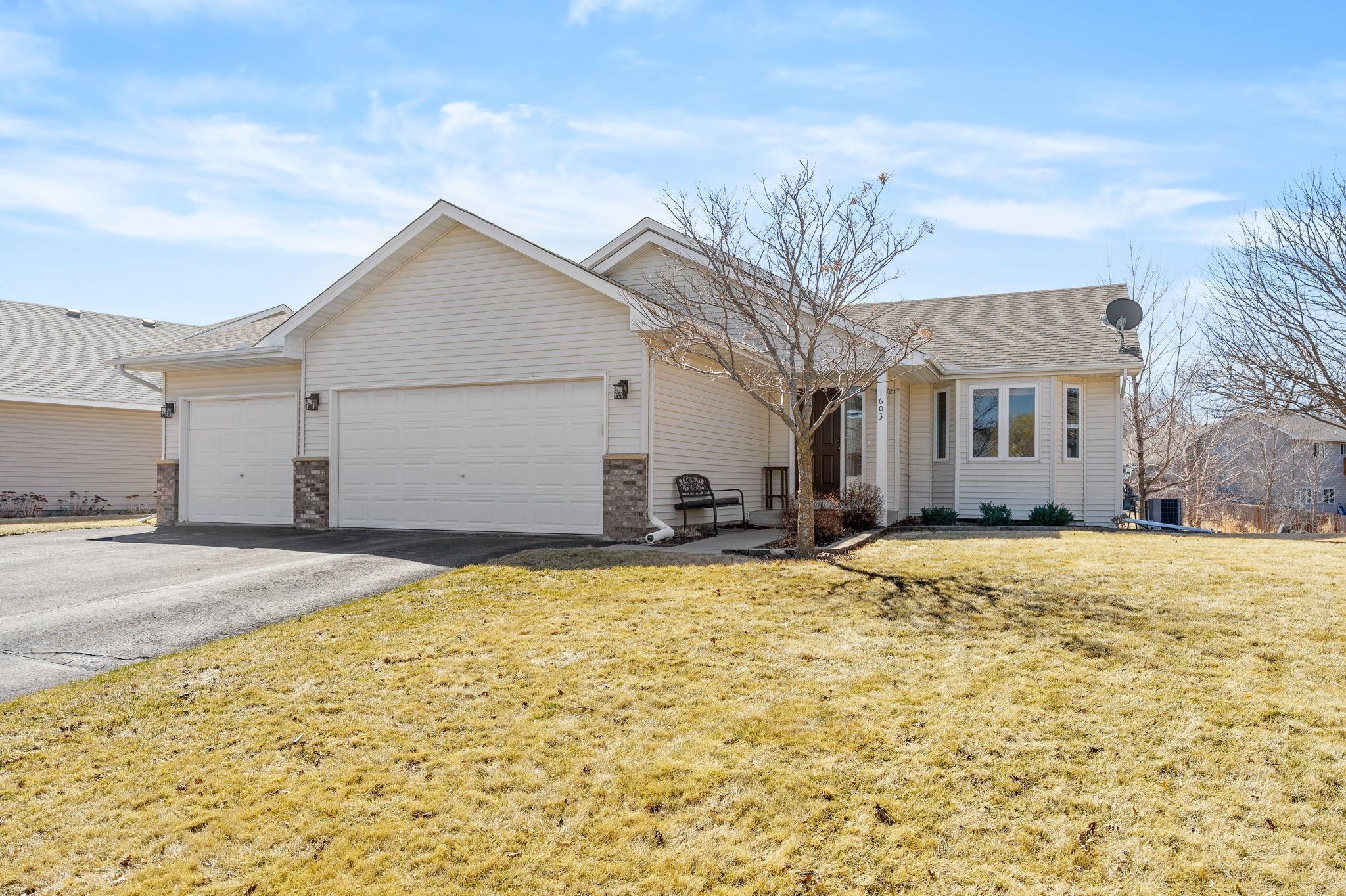 Maple Ave, Buffalo, MN 55313