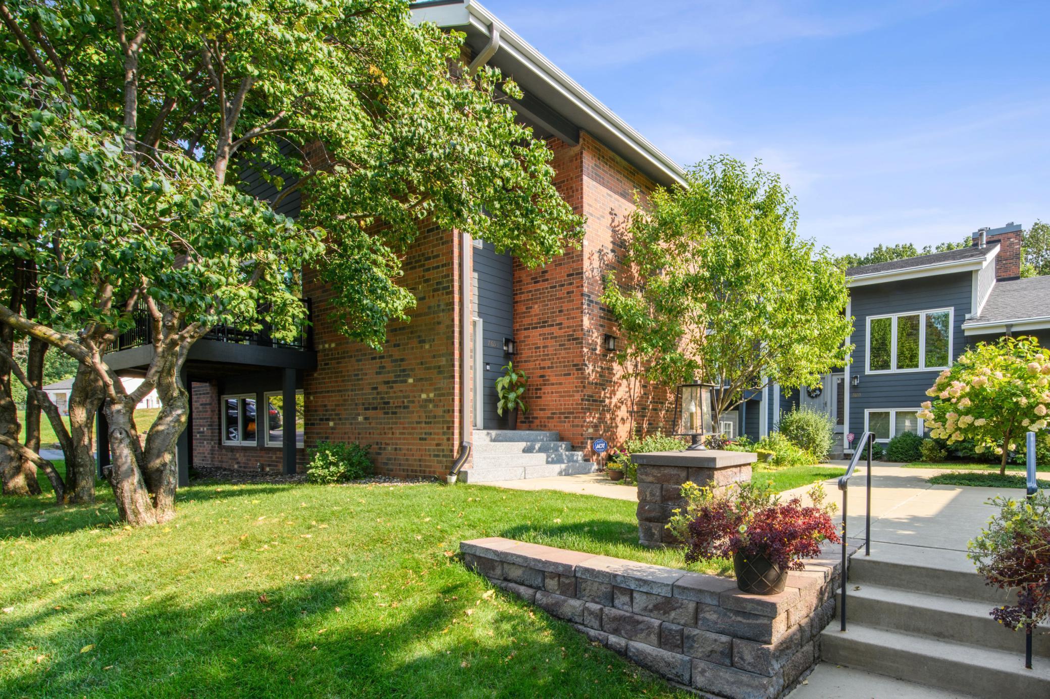 Woodview Ct, Minneapolis, MN 55439