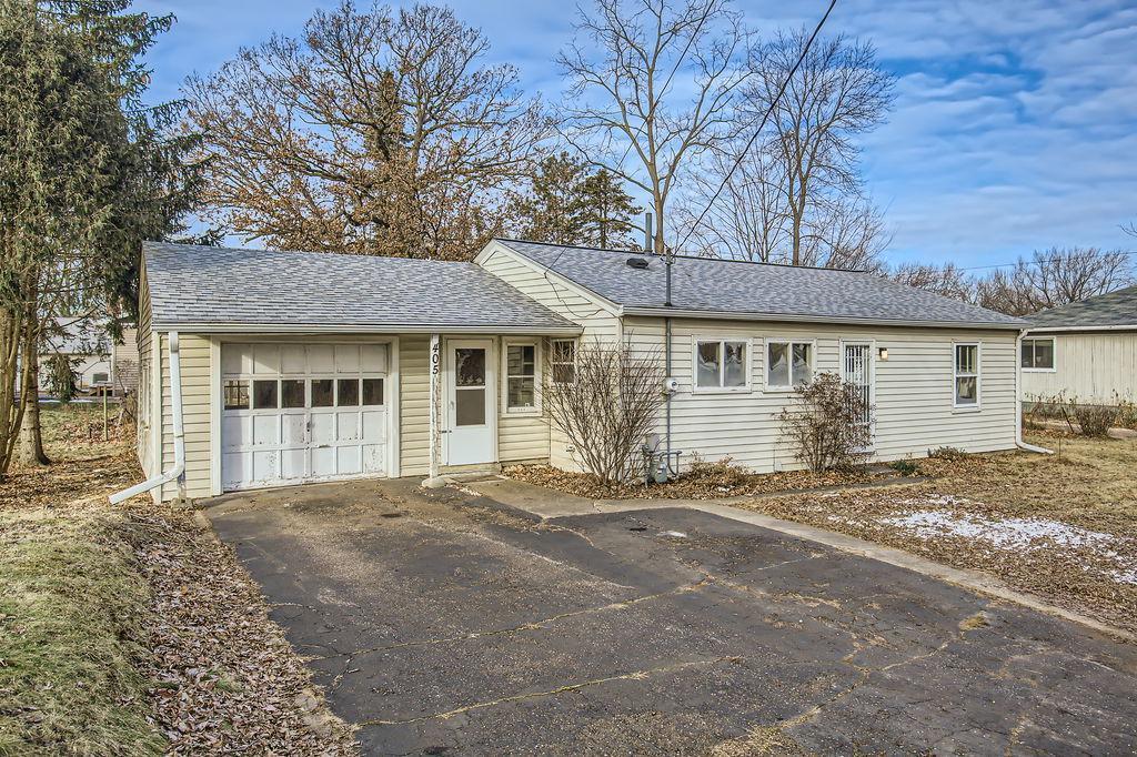 Warner Ave S, Willernie, MN 55090