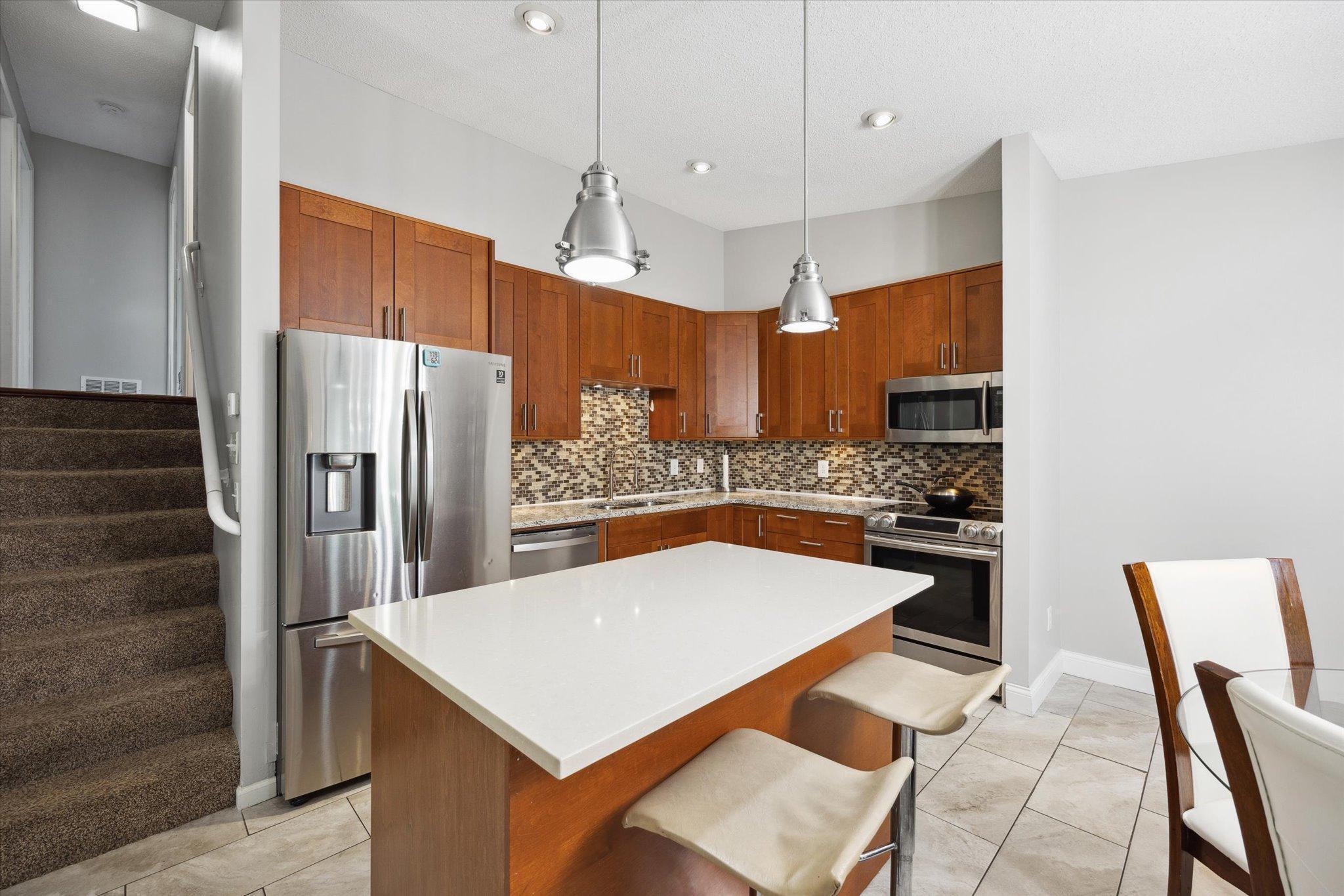 Redwood Cir, Minnetonka, MN 55345
