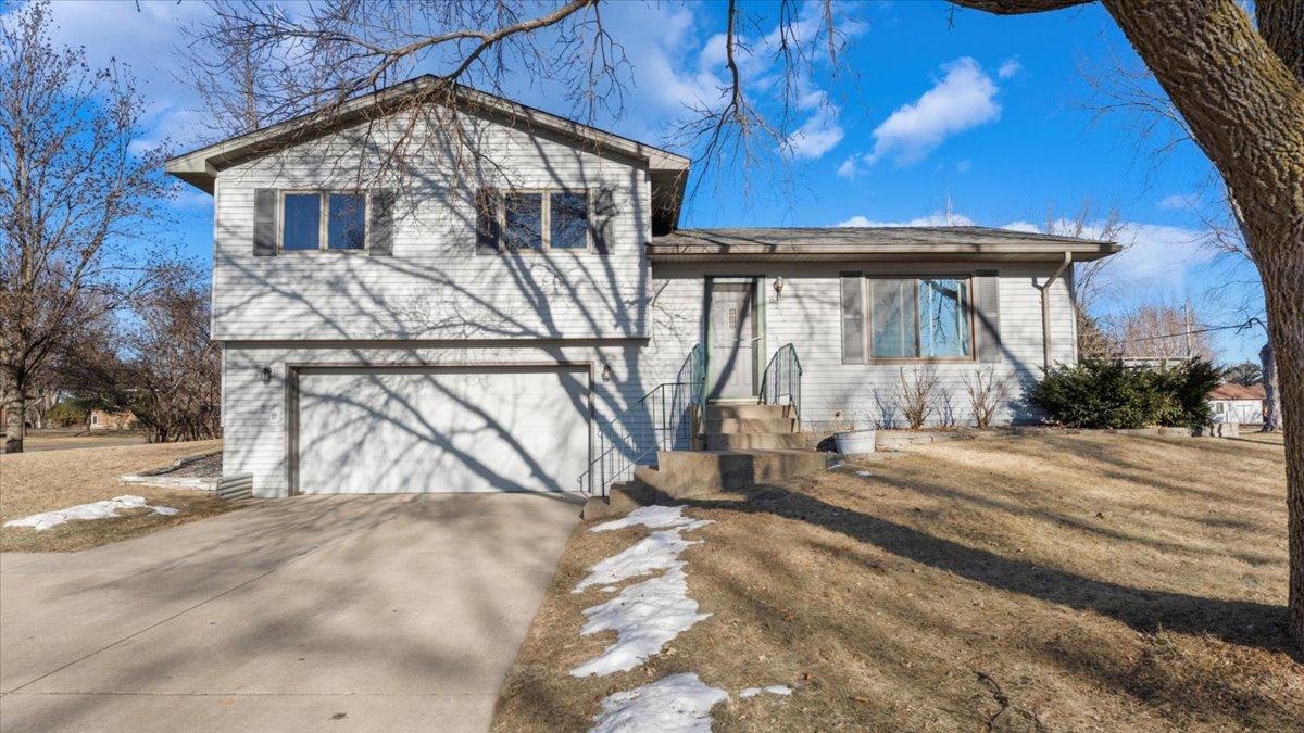 Laurel Rd, Saint Cloud, MN 56303