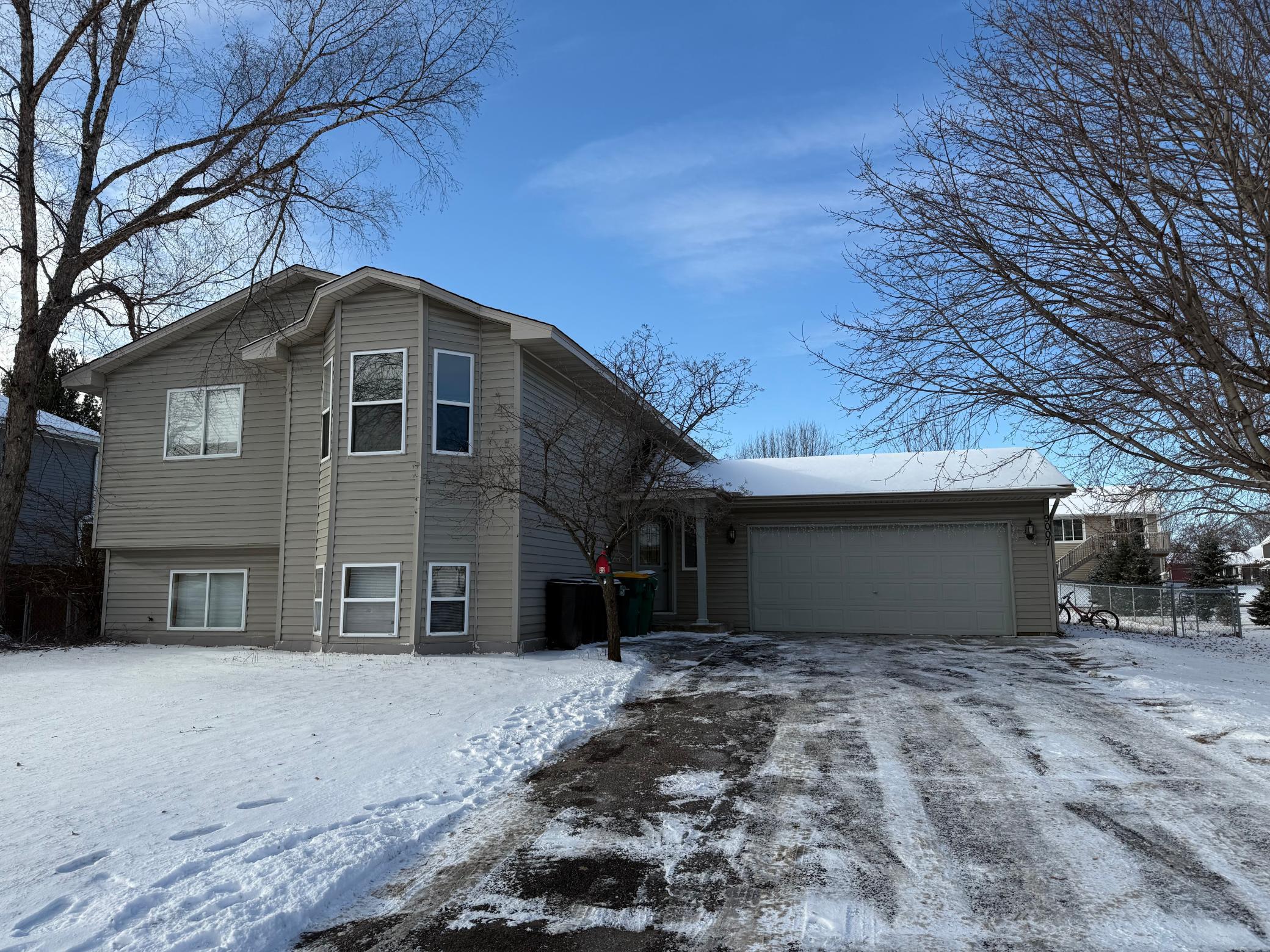 Hampshire Ave N, Minneapolis, MN 55445