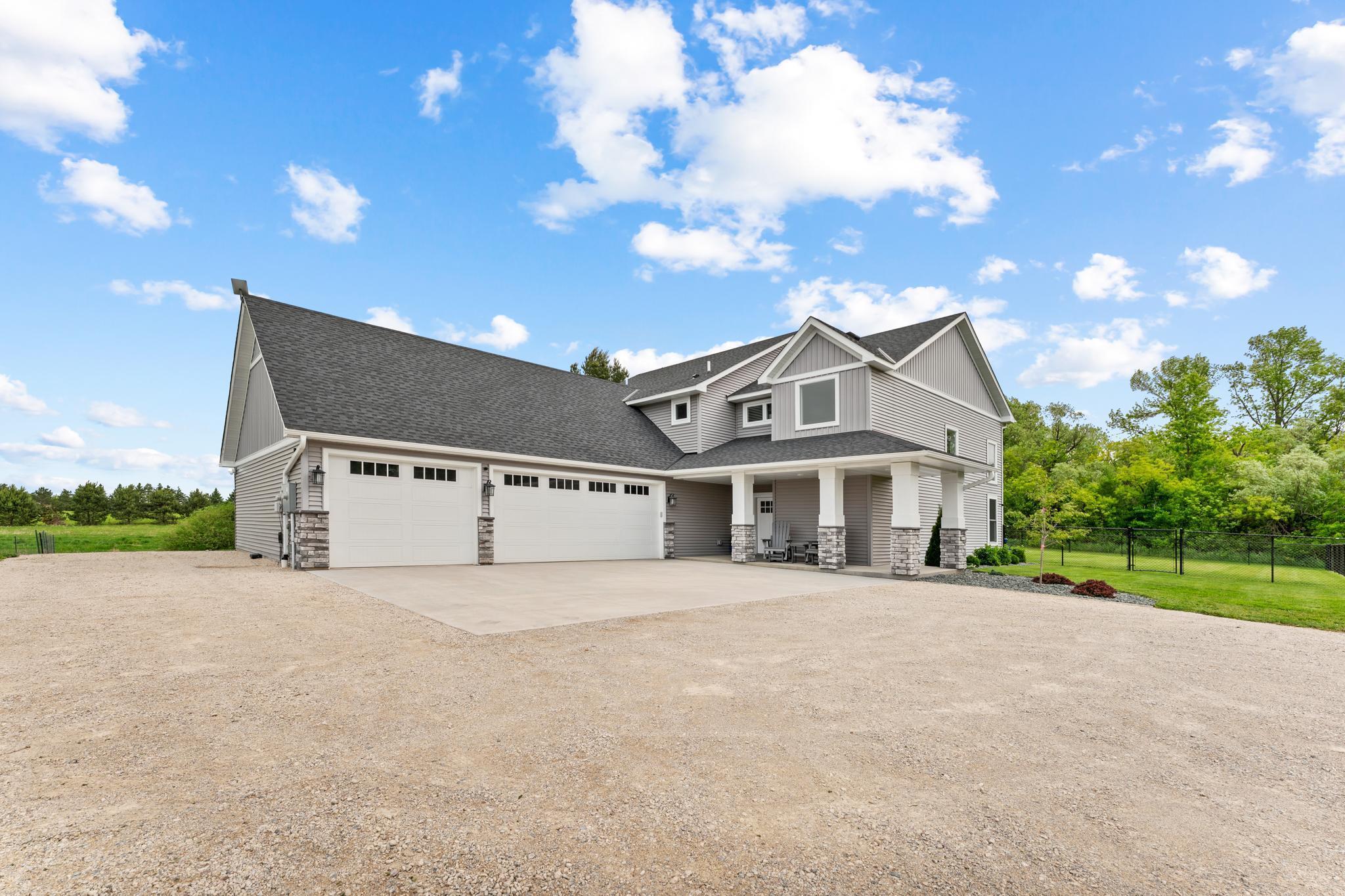 Canary Rd, Grasston, MN 55030