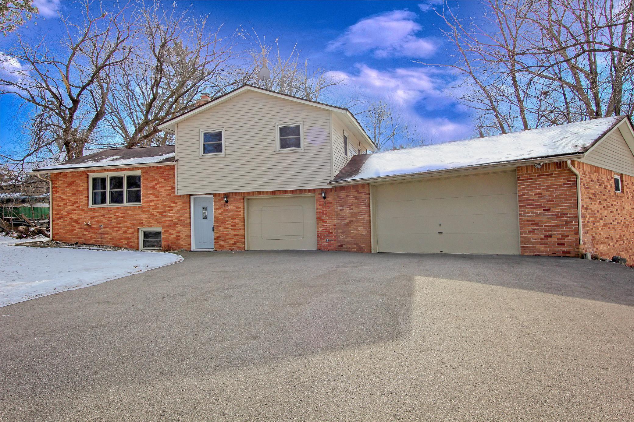Western Dr, Chanhassen, MN 55317
