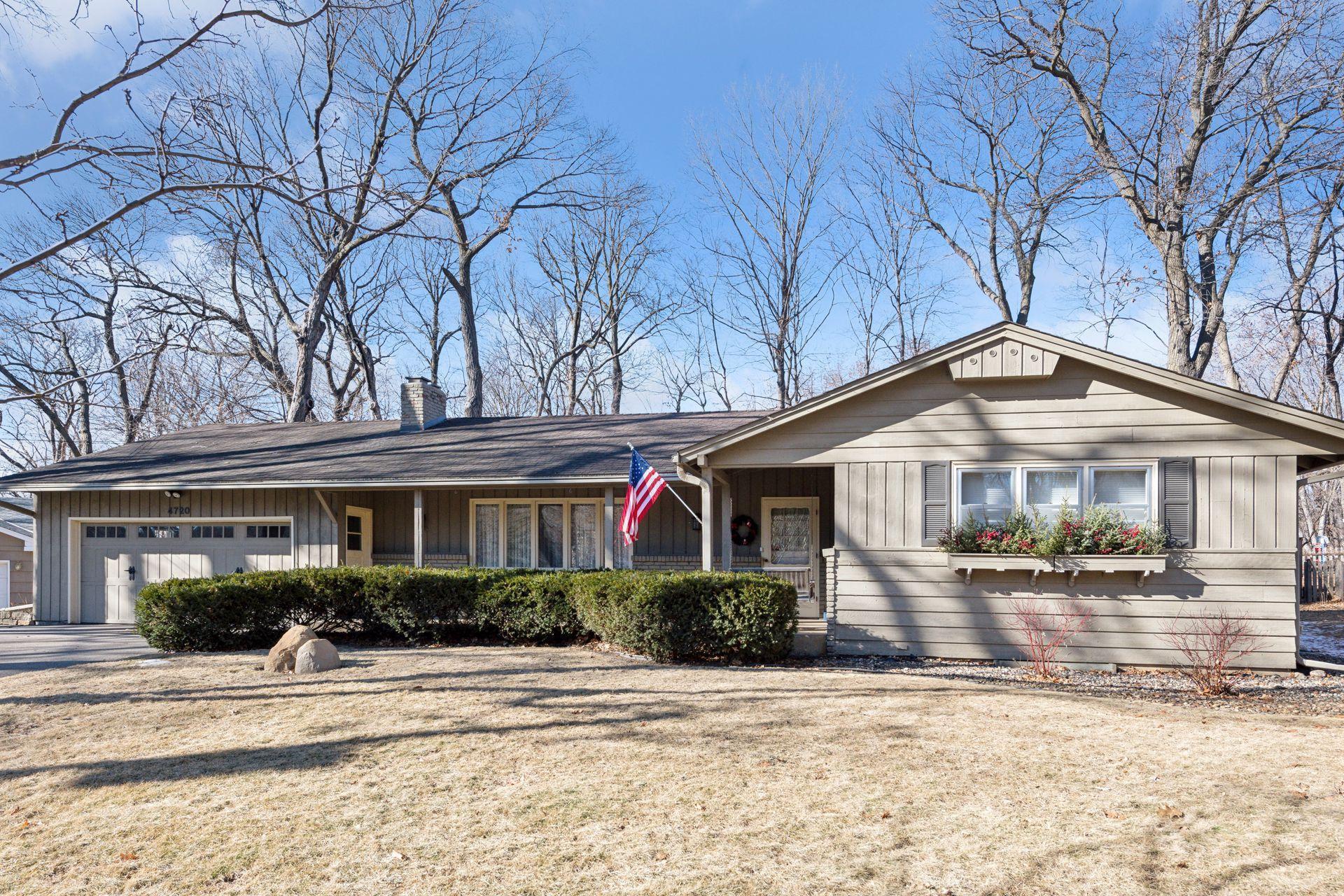 Lakeway Ter, Excelsior, MN 55331