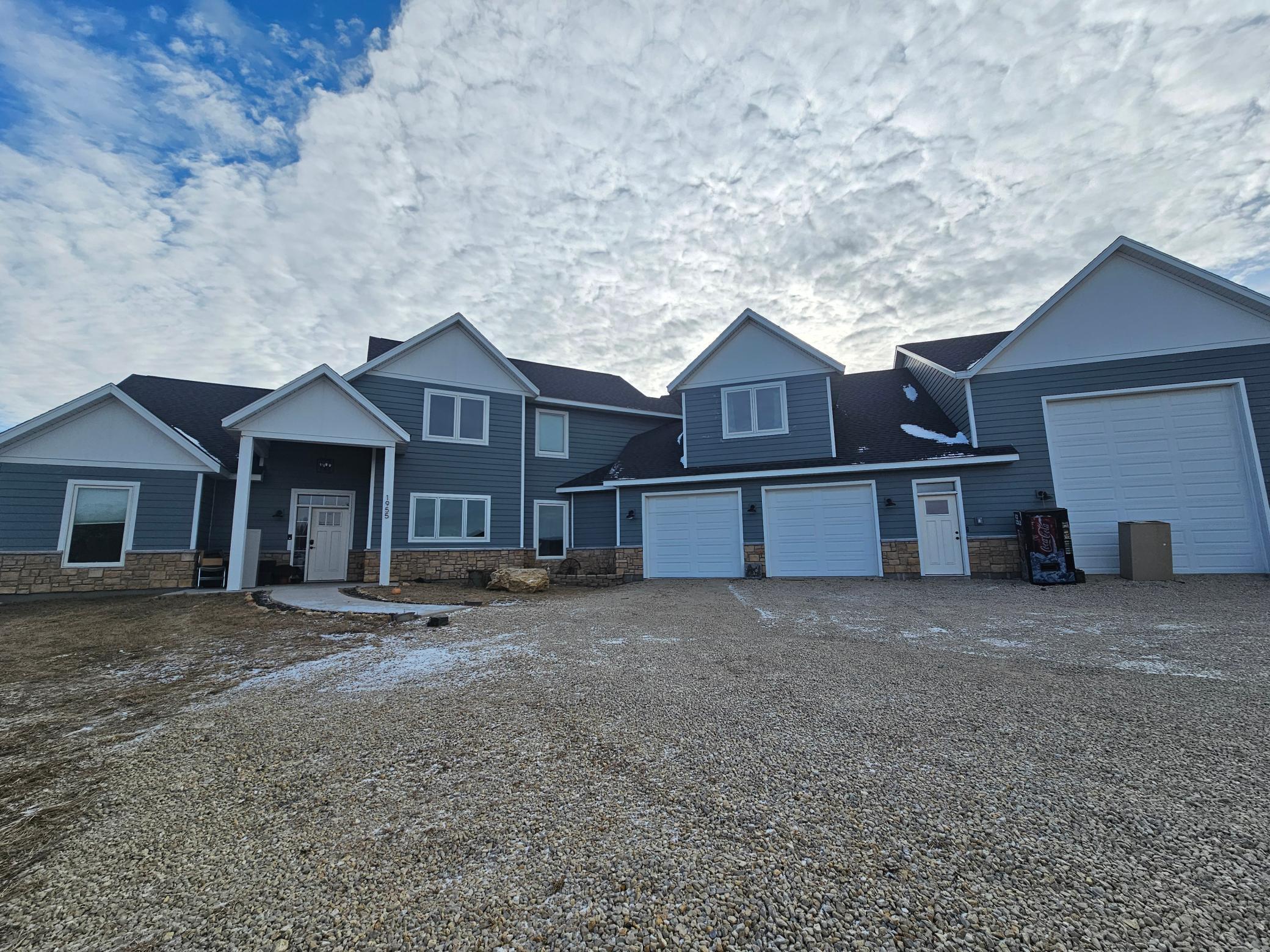 Brownell St, Saint Charles, MN 55972