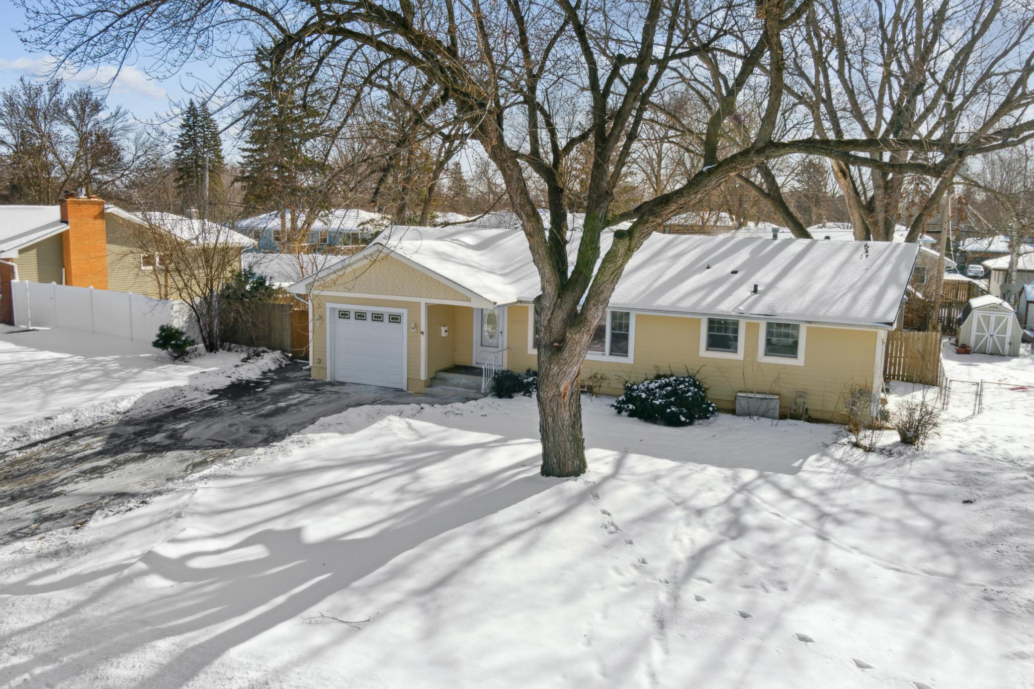 37th Ave N, Minneapolis, MN 55427