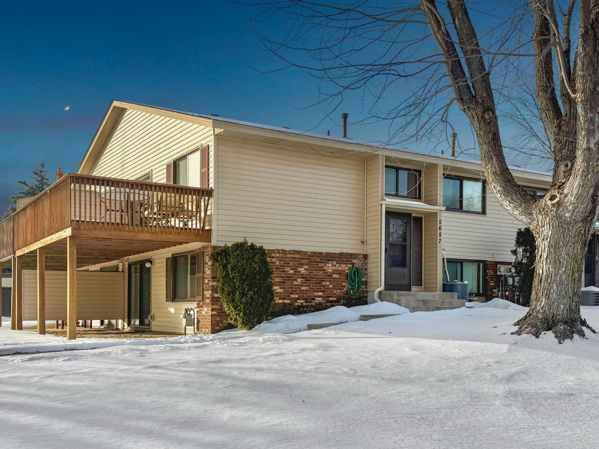 Otter View Trl, Saint Paul, MN 55110