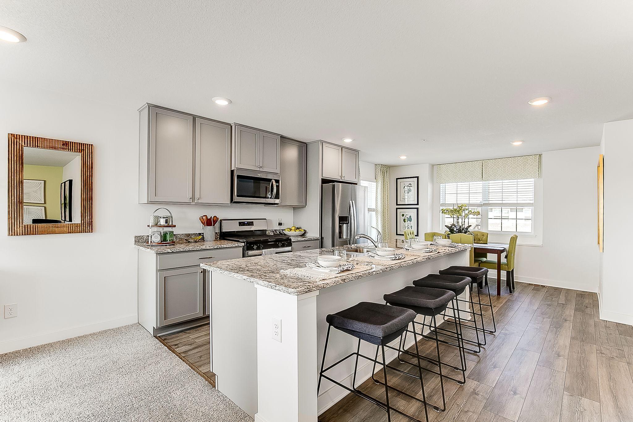 Hinterland Trl S, Cottage Grove, MN 55016