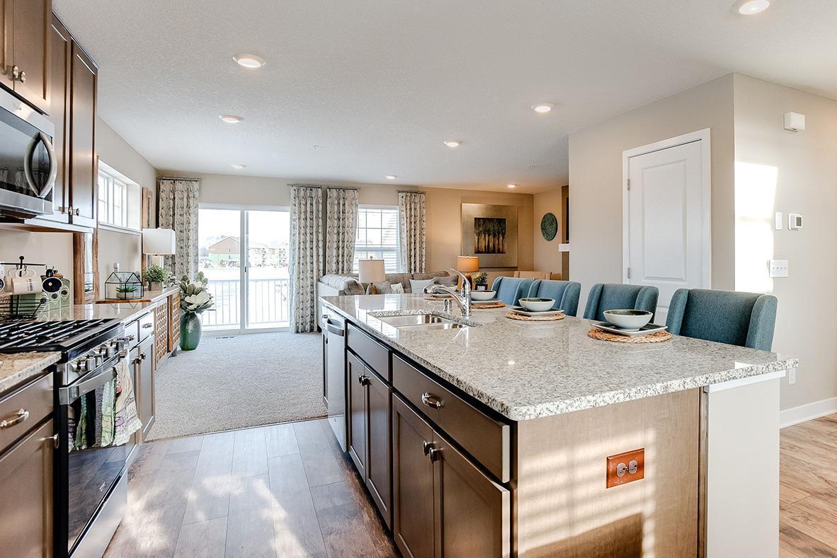 Hinterland Trl S, Cottage Grove, MN 55016