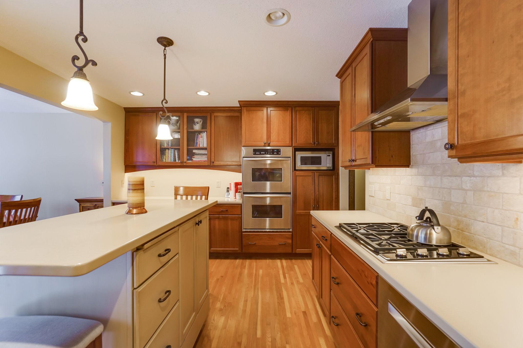 Creek Valley Rd, Minneapolis, MN 55439