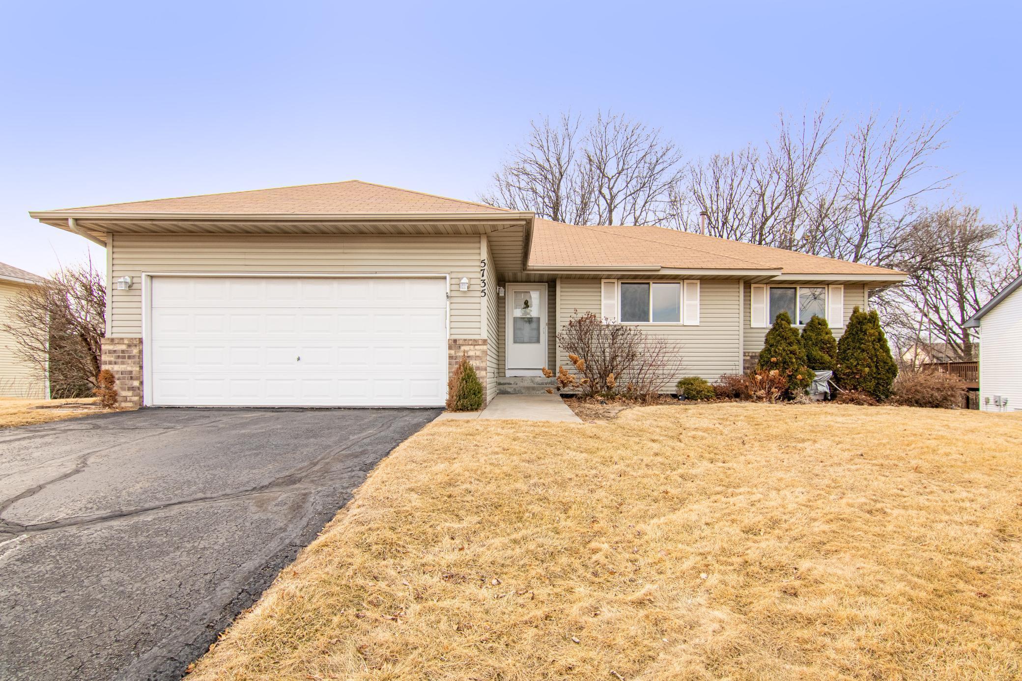 Yucca Ln N, Minneapolis, MN 55446