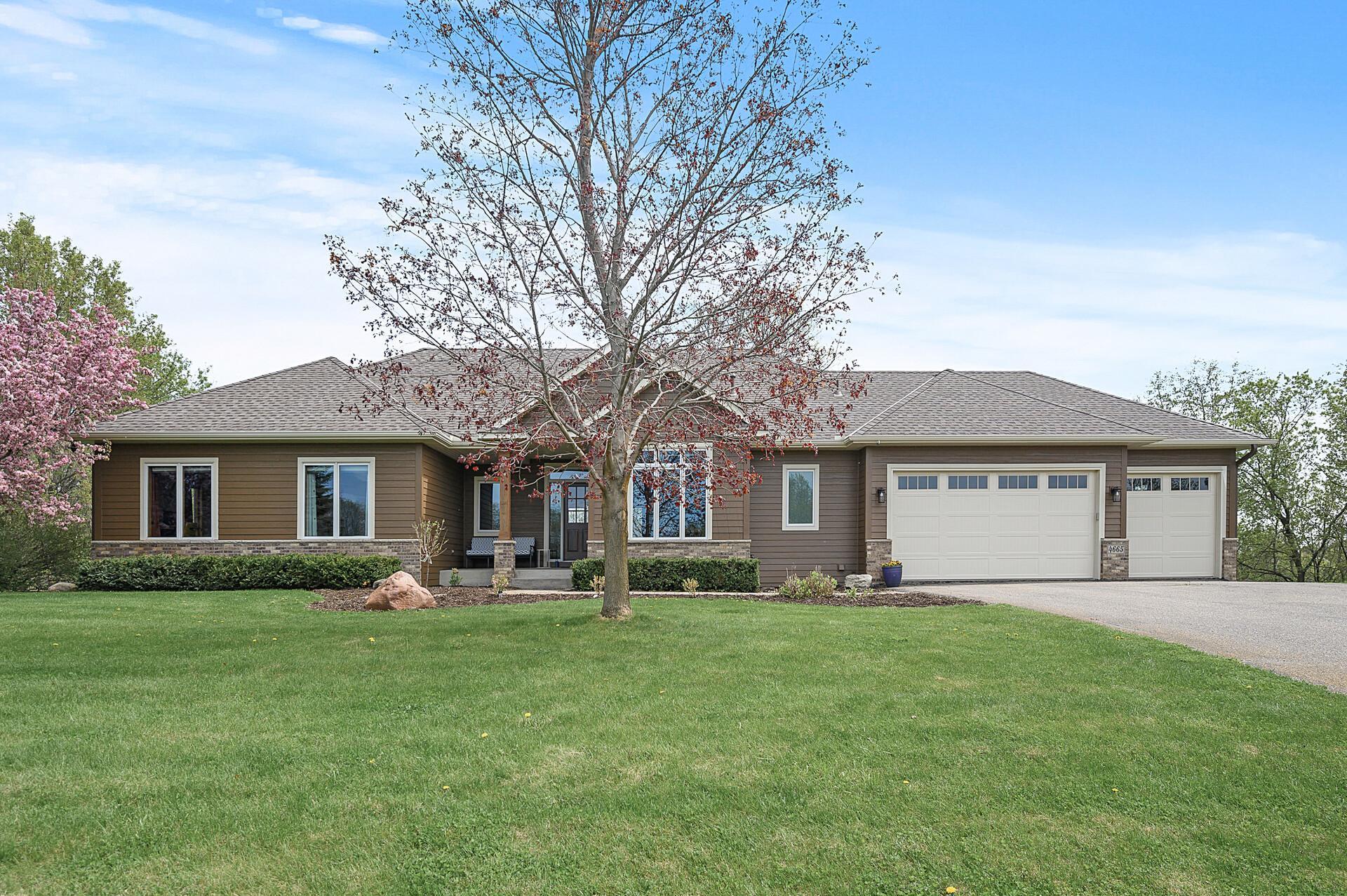 S Lake Sarah Dr, Maple Plain, MN 55359