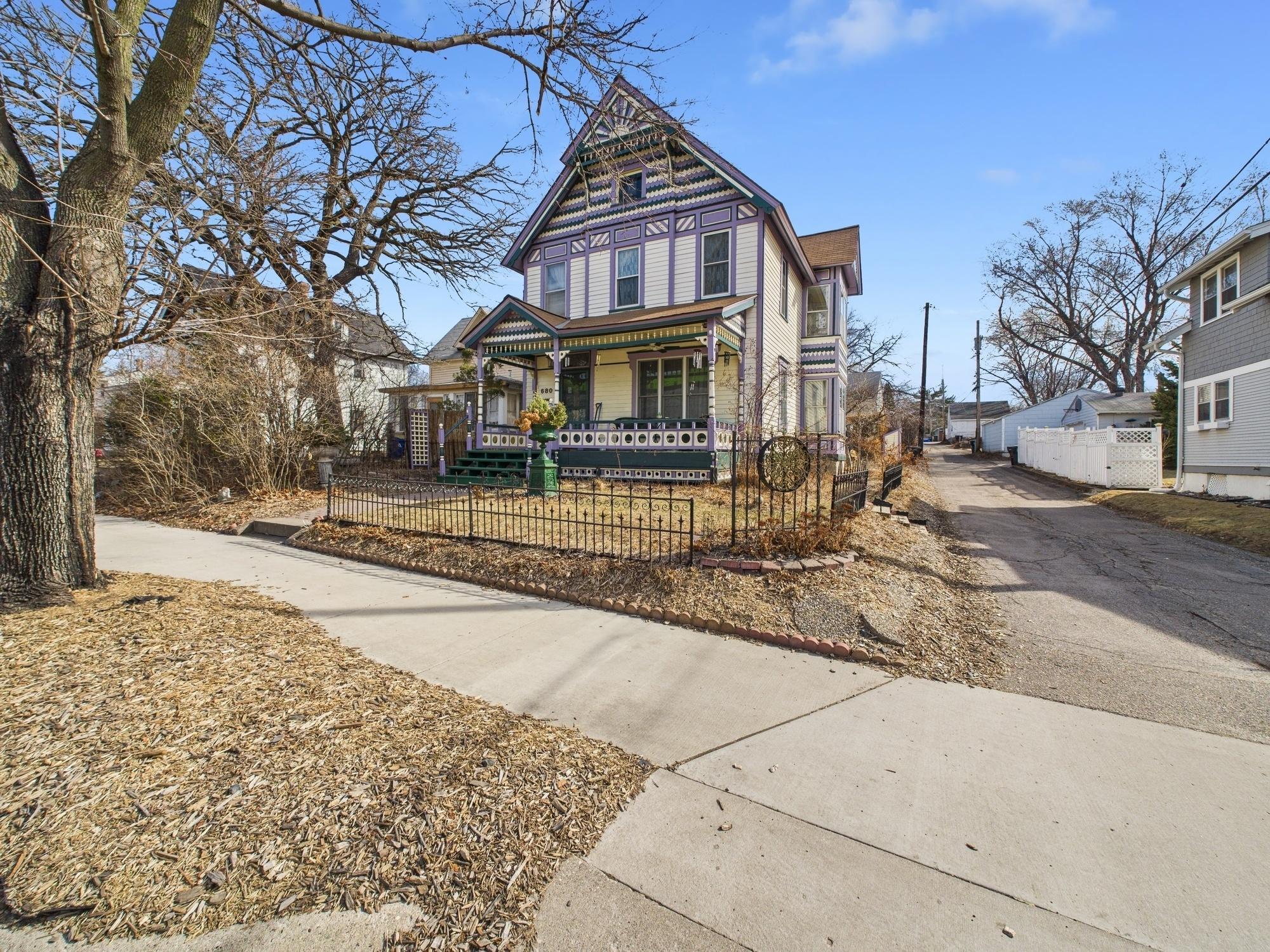 Fairview Ave N, Saint Paul, MN 55104
