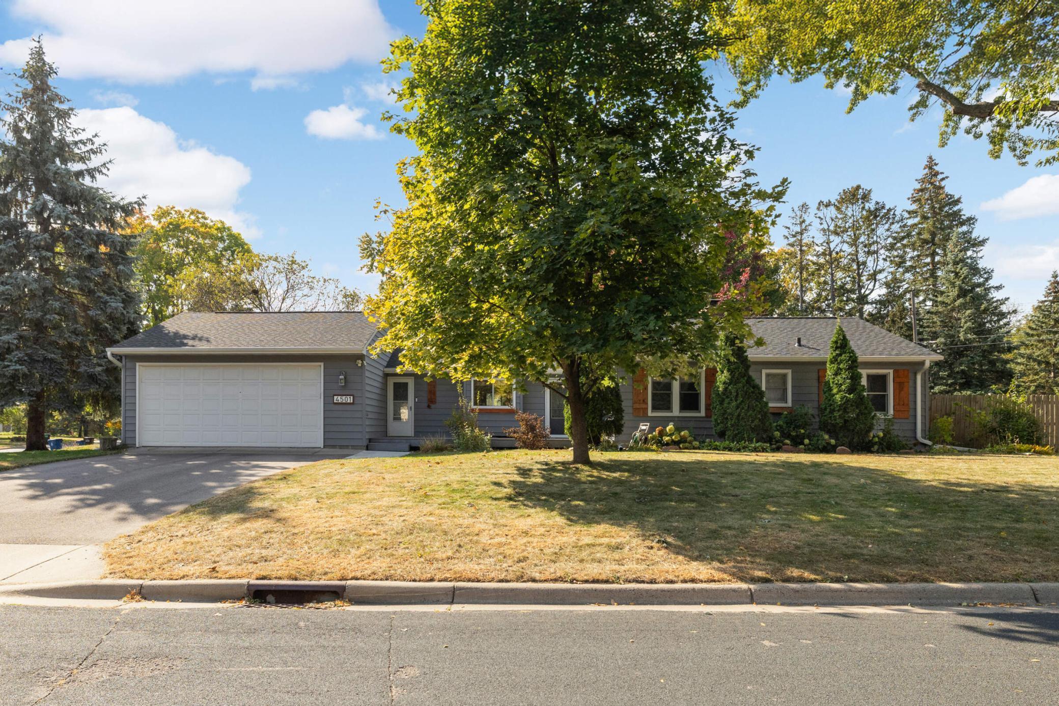 Elmdale Rd, Minneapolis, MN 55422