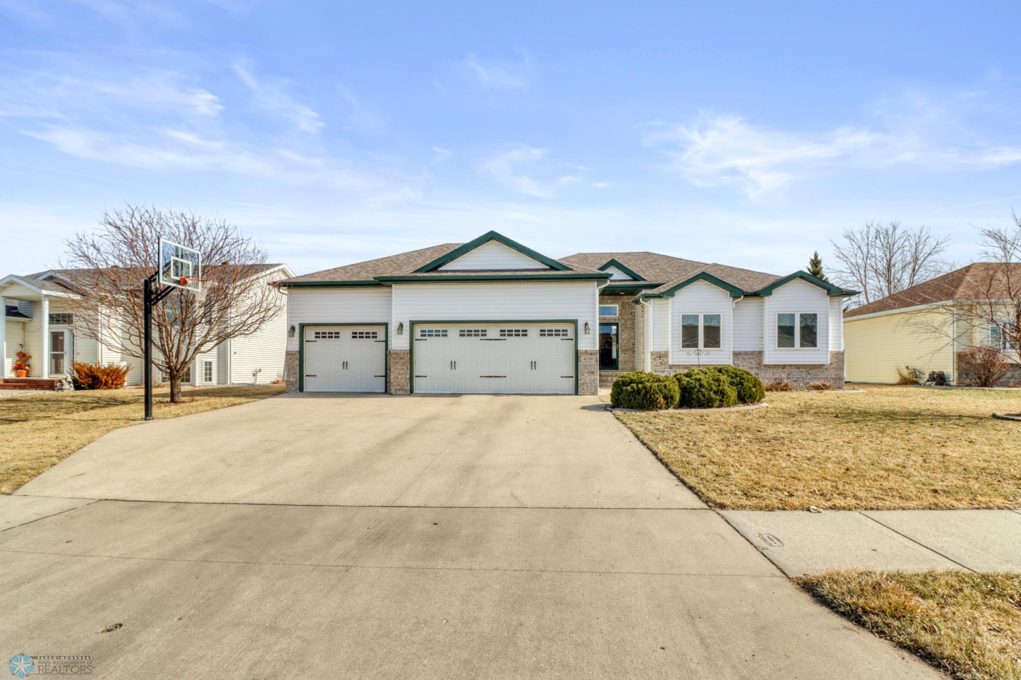 53rd St S, Fargo, ND 58104