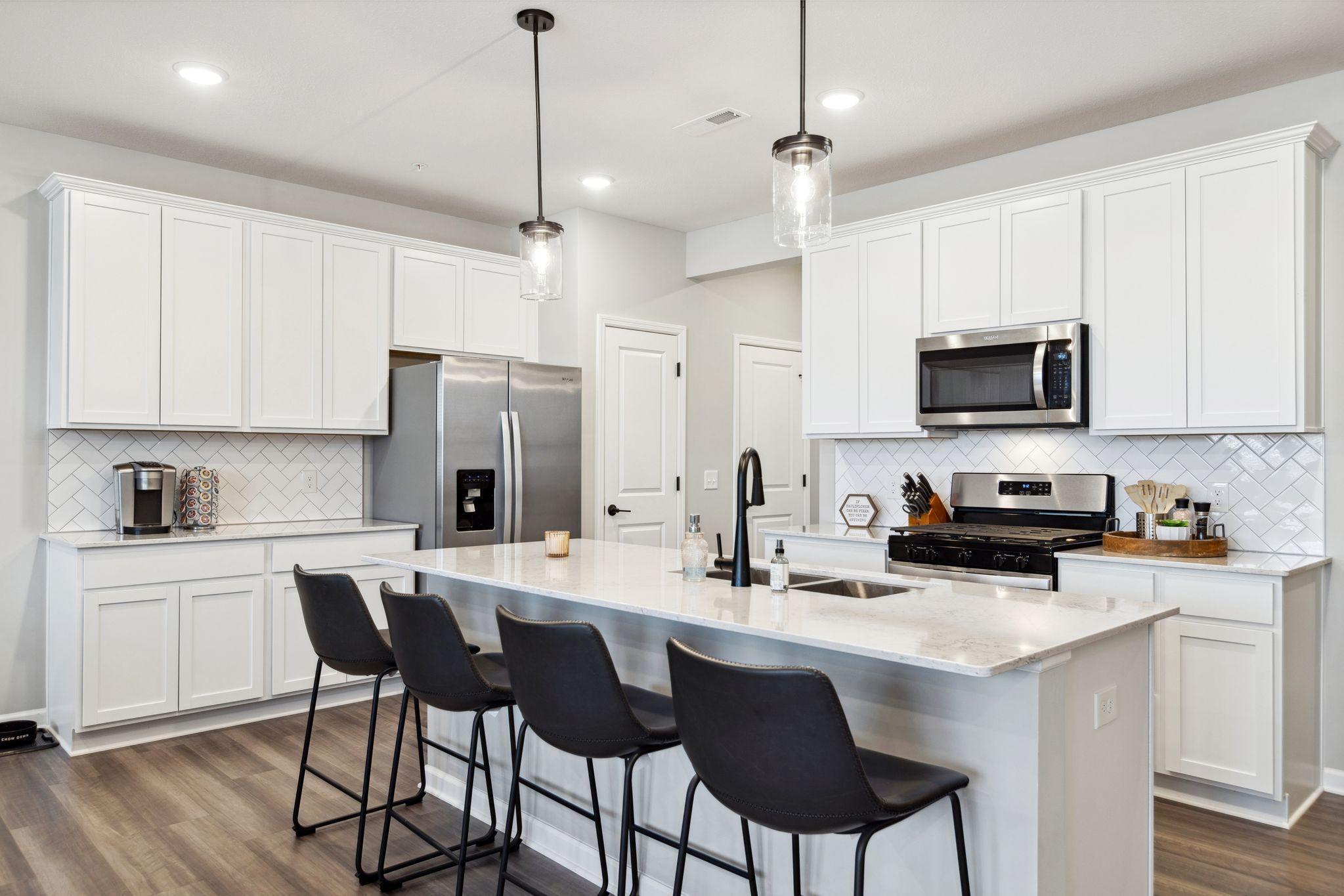 Giants Way, Lakeville, MN 55044