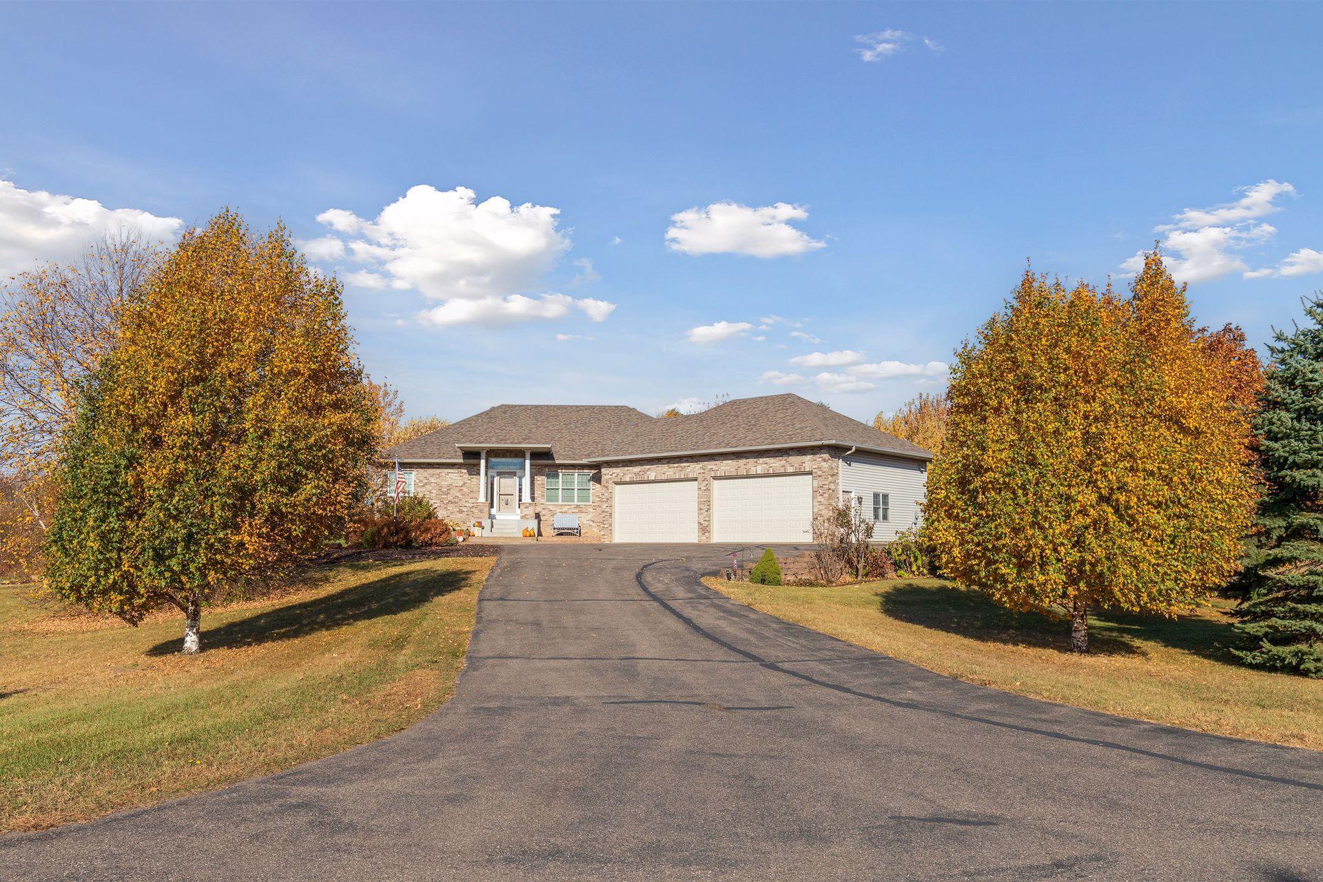 Fontana St, Wyoming, MN 55092