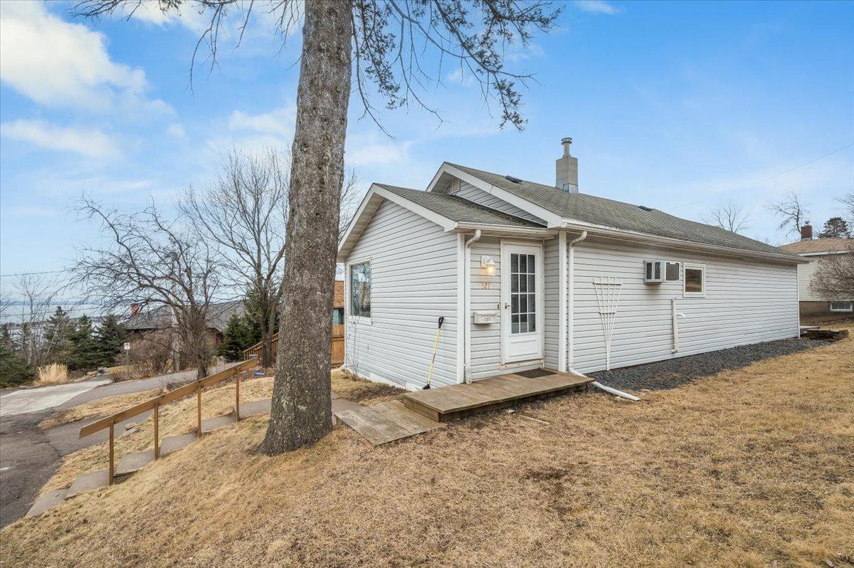 N 12th Ave W, Duluth, MN 55806