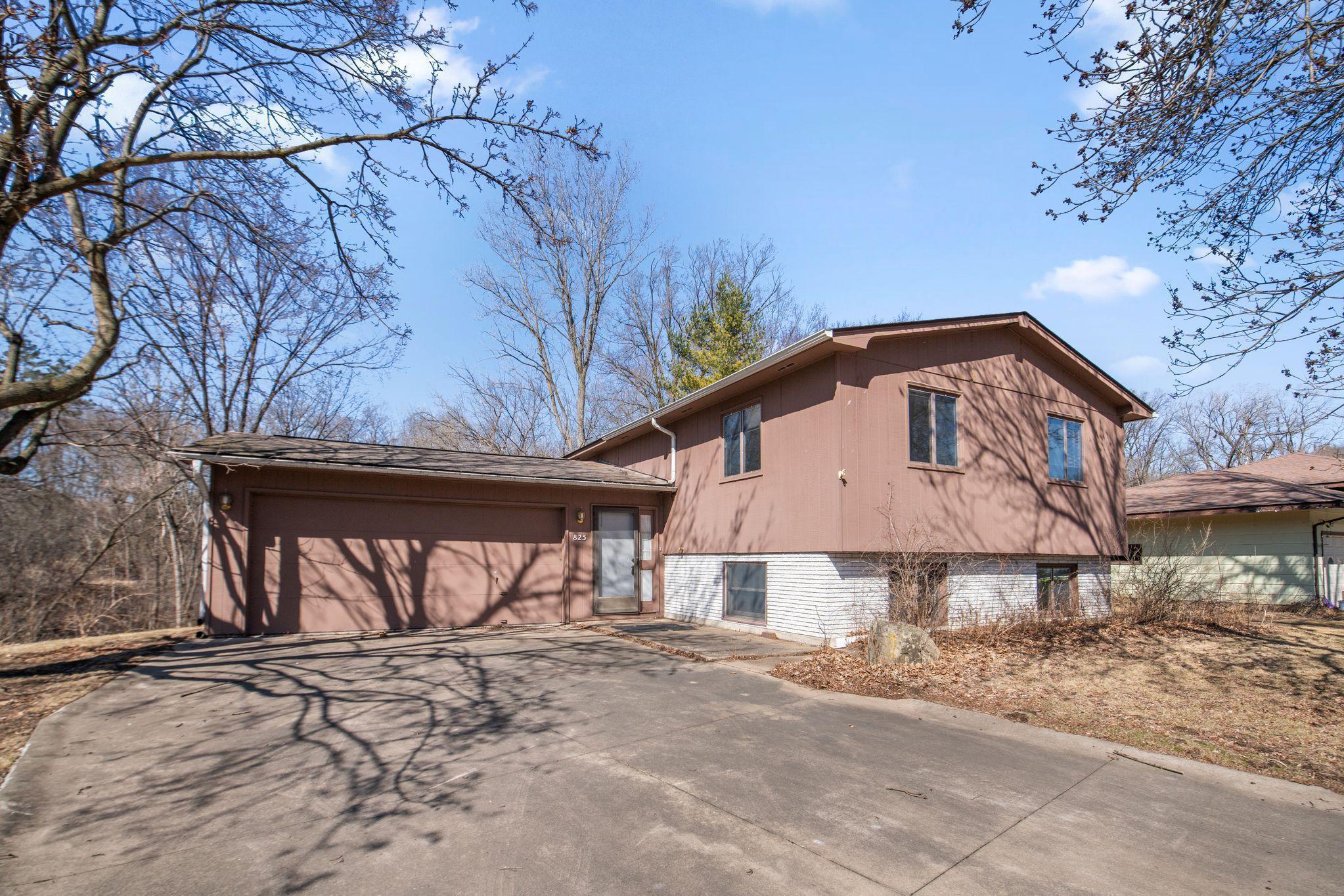 Hickory Ln, Winona, MN 55987