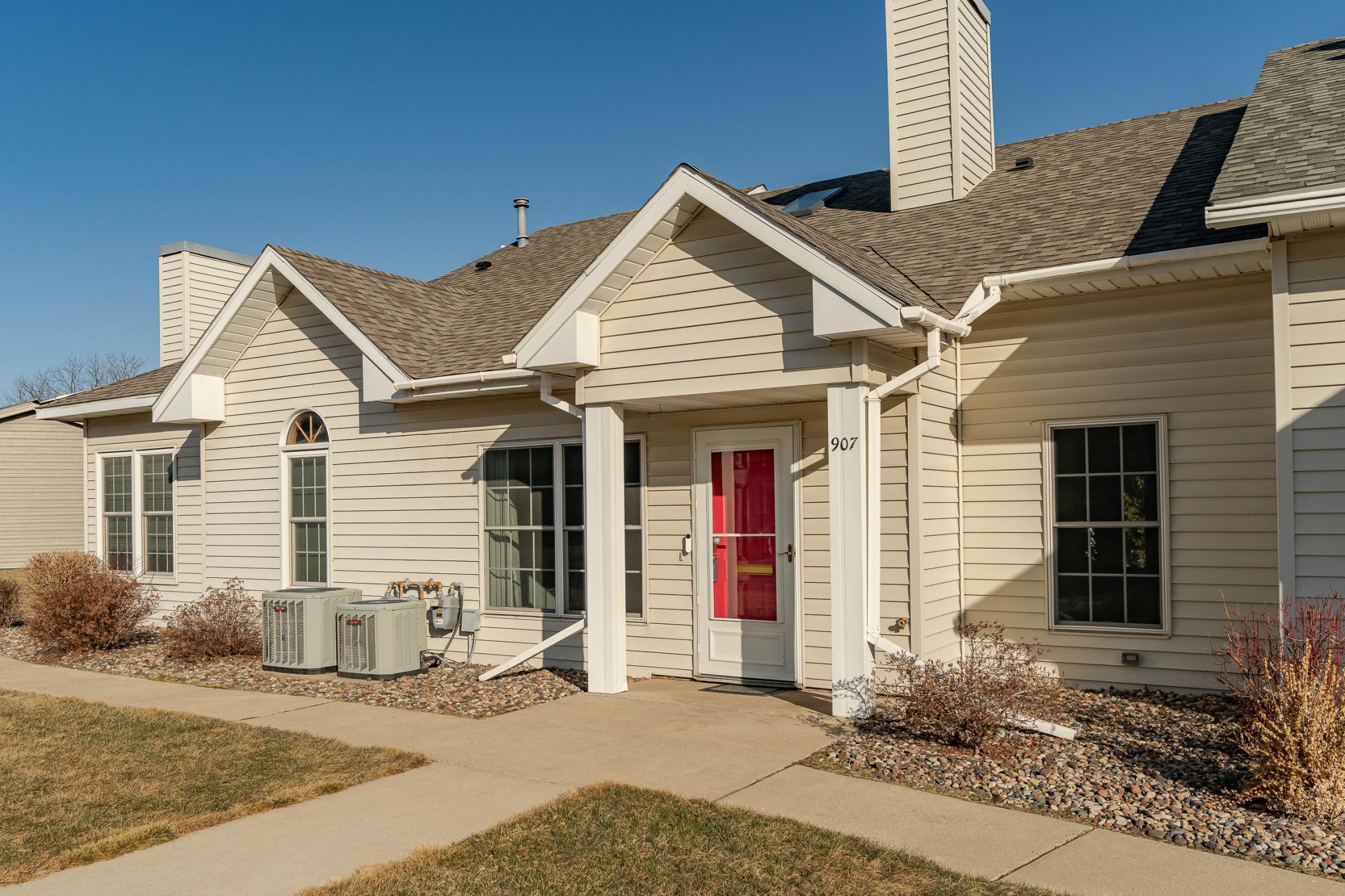 Clover Ct, Saint Charles, MN 55972