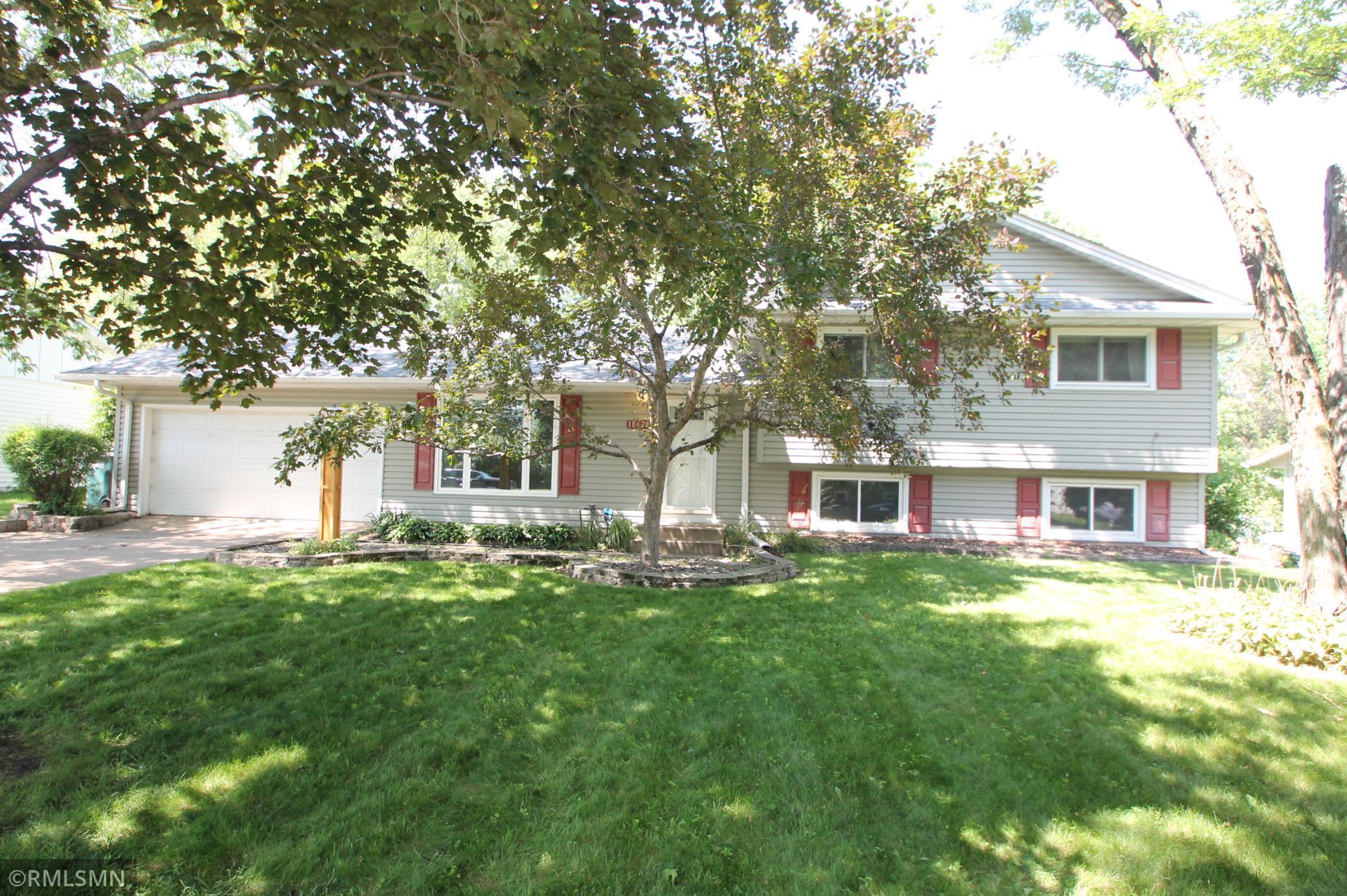 Direct River Dr Nw, Minneapolis, MN 55433