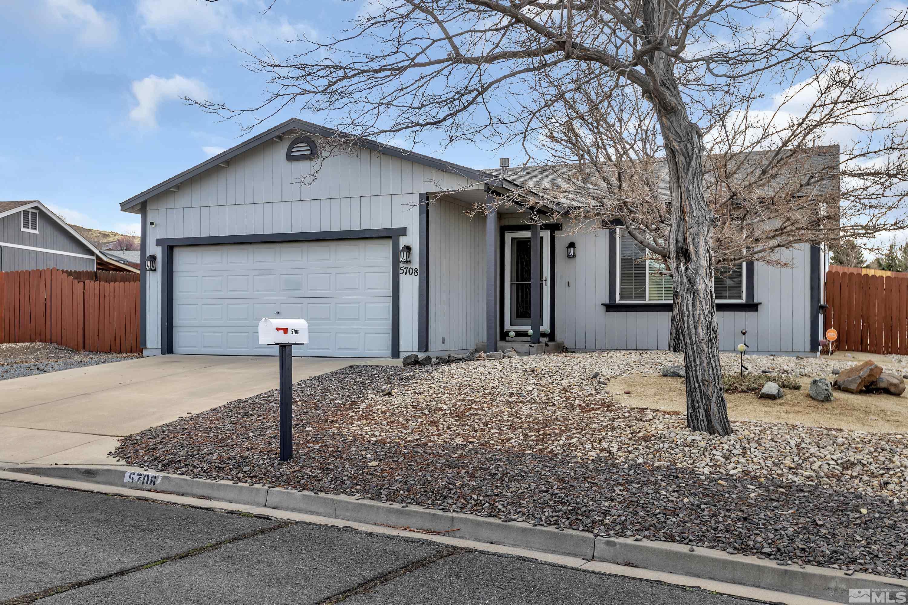 Avalanche Dr, Sun Valley, NV 89433