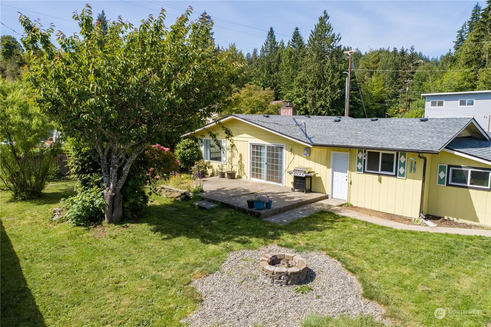 N Nancy Ave, Hoodsport, WA 98548