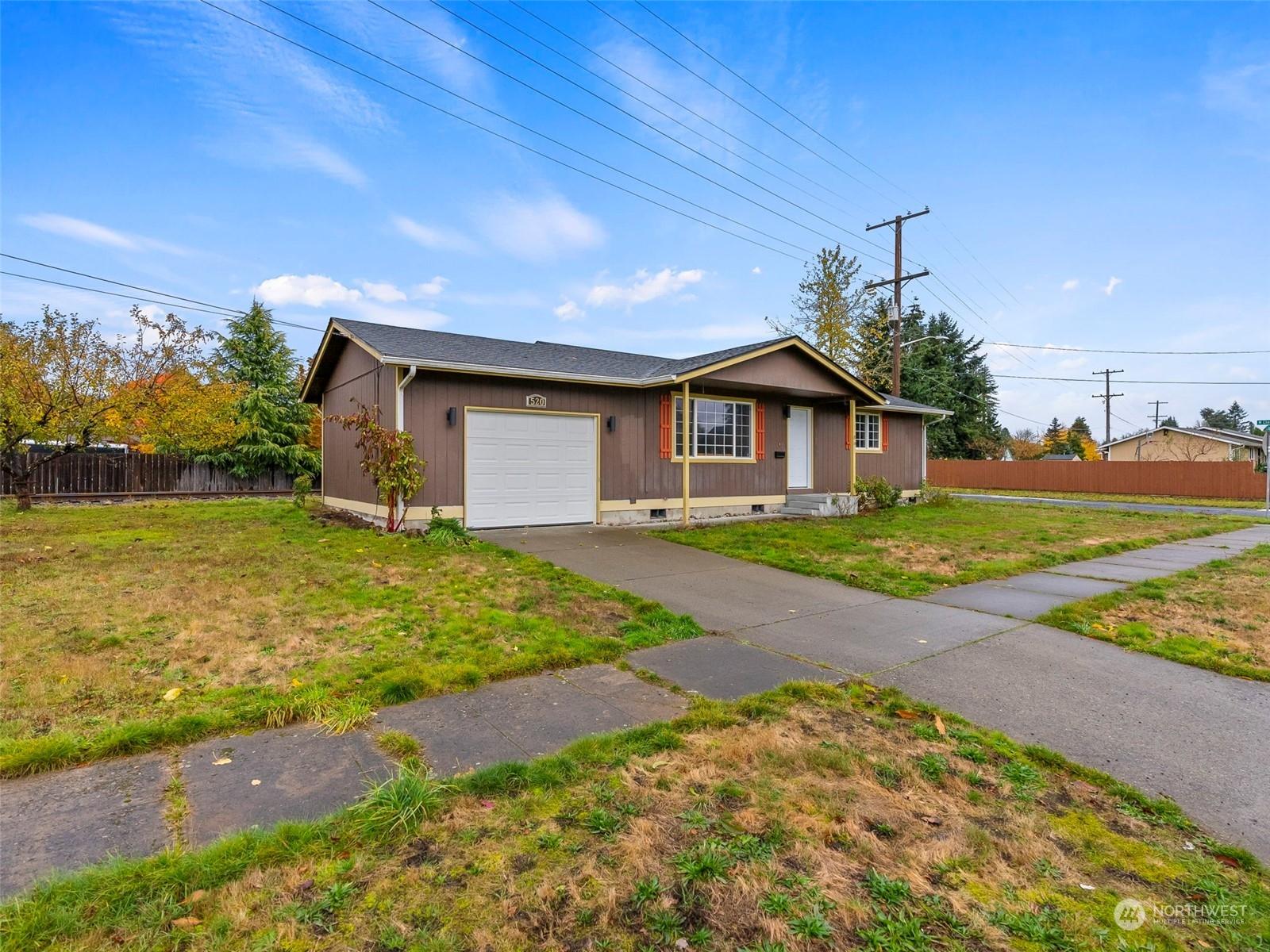 S Ash St, Centralia, WA 98531