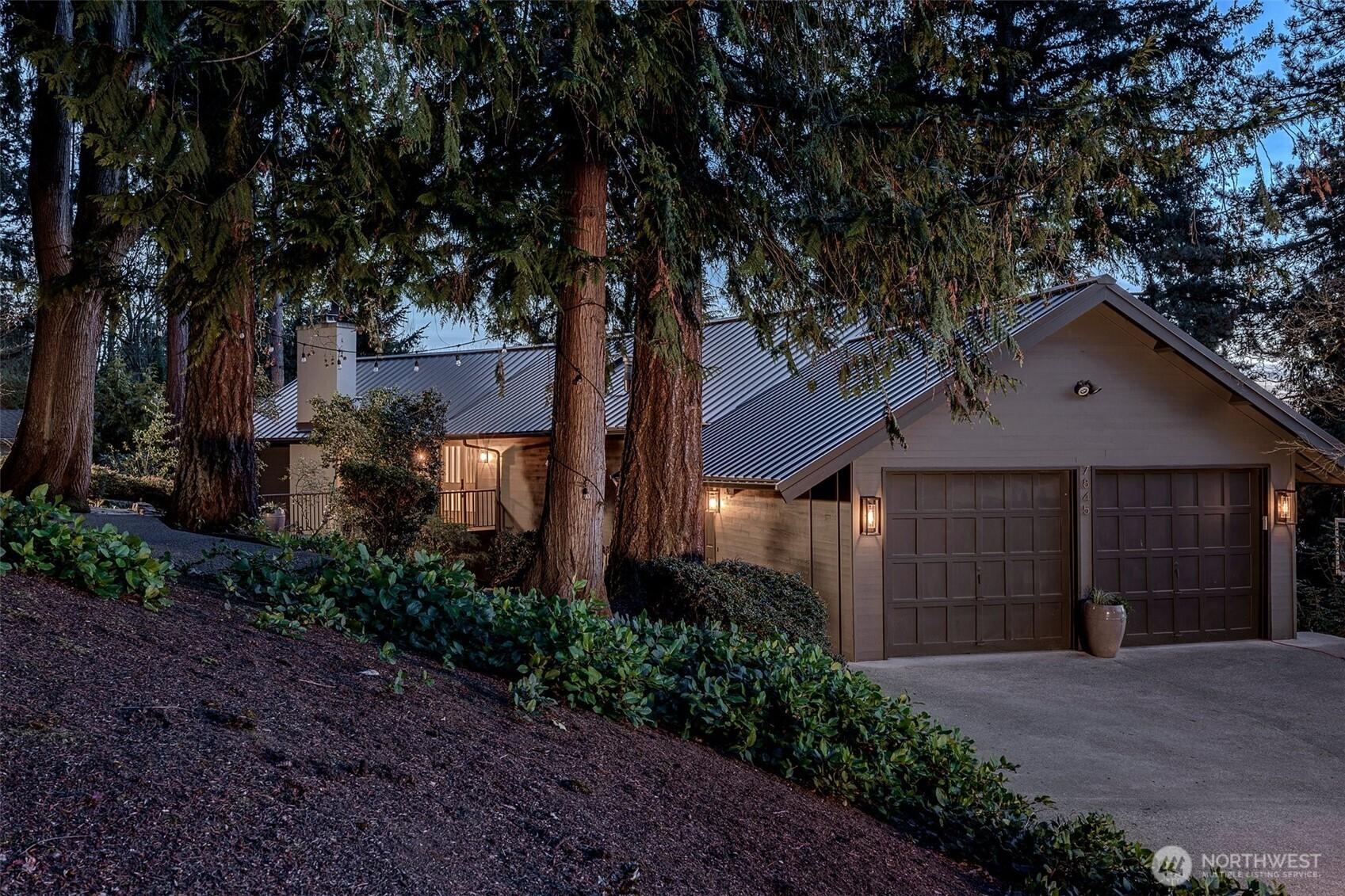 Se 63rd Pl, Mercer Island, WA 98040