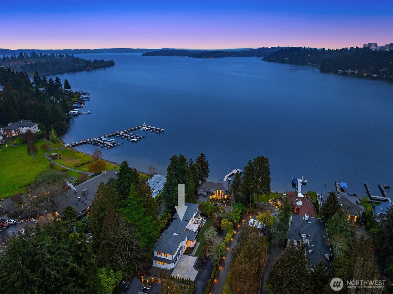 Se 33rd Pl, Mercer Island, WA 98040
