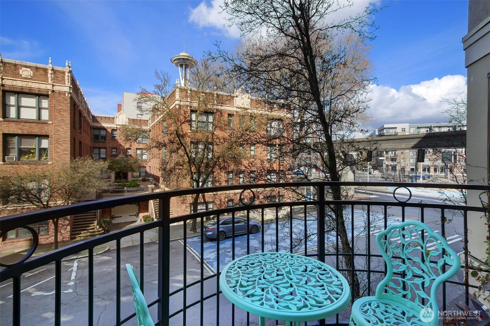 Vine St, Seattle, WA 98121