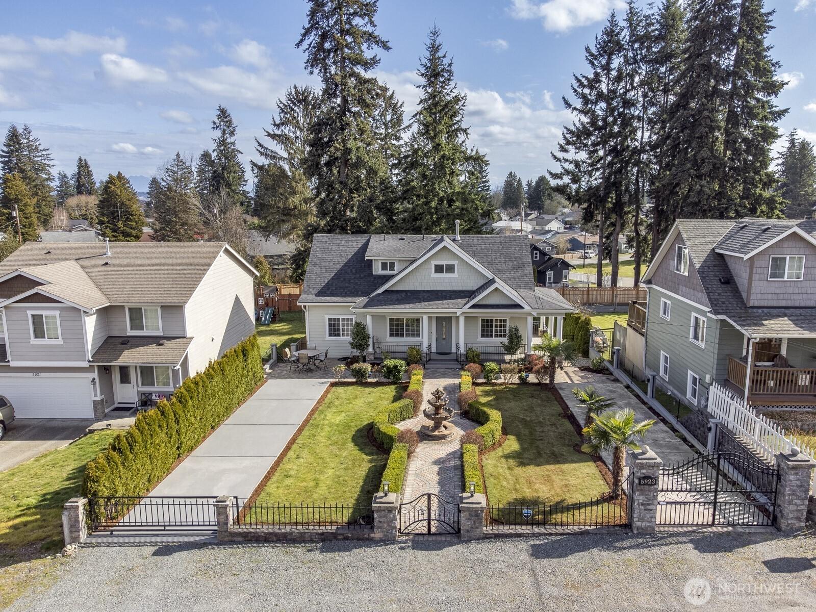 Lowell Rd, Everett, WA 98203
