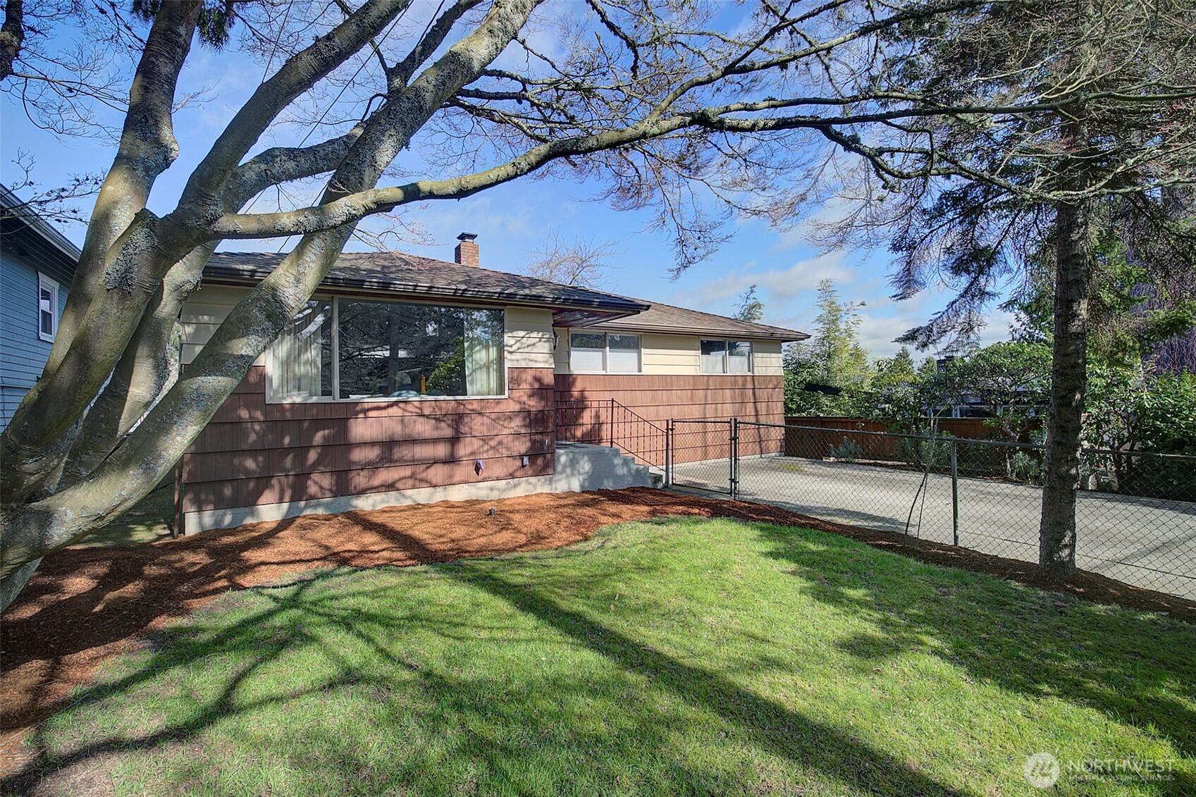 Sw Charlestown St, Seattle, WA 98116