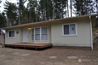 10th St Sw, Lakebay, WA 98349