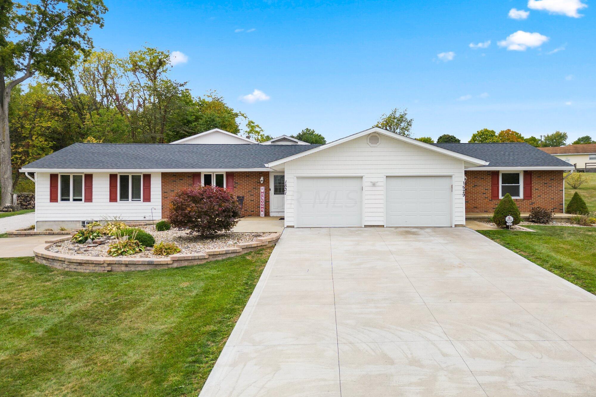 Suburban Dr, Mansfield, OH 44903